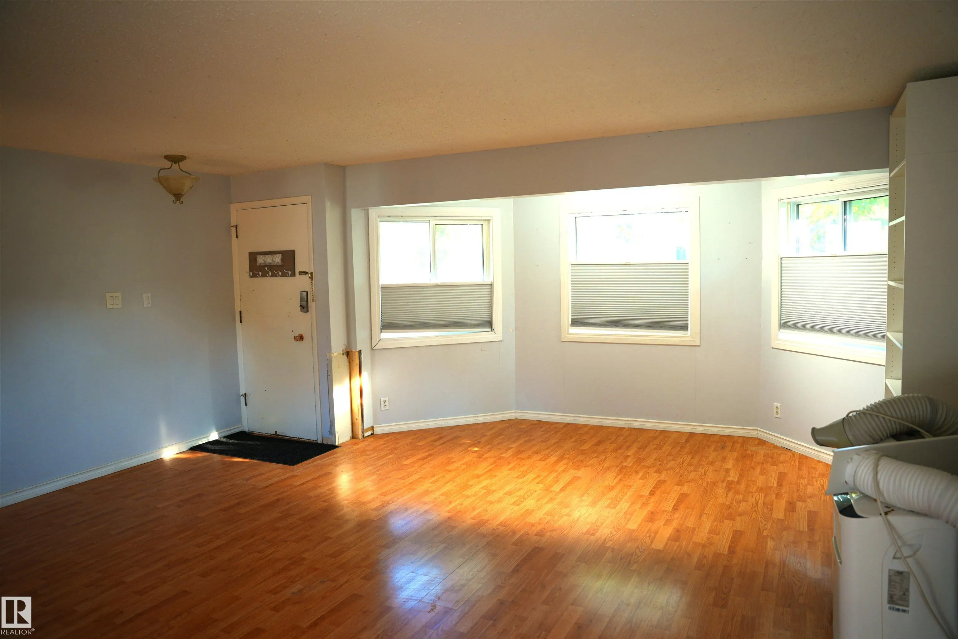 12 GRANITE Avenue