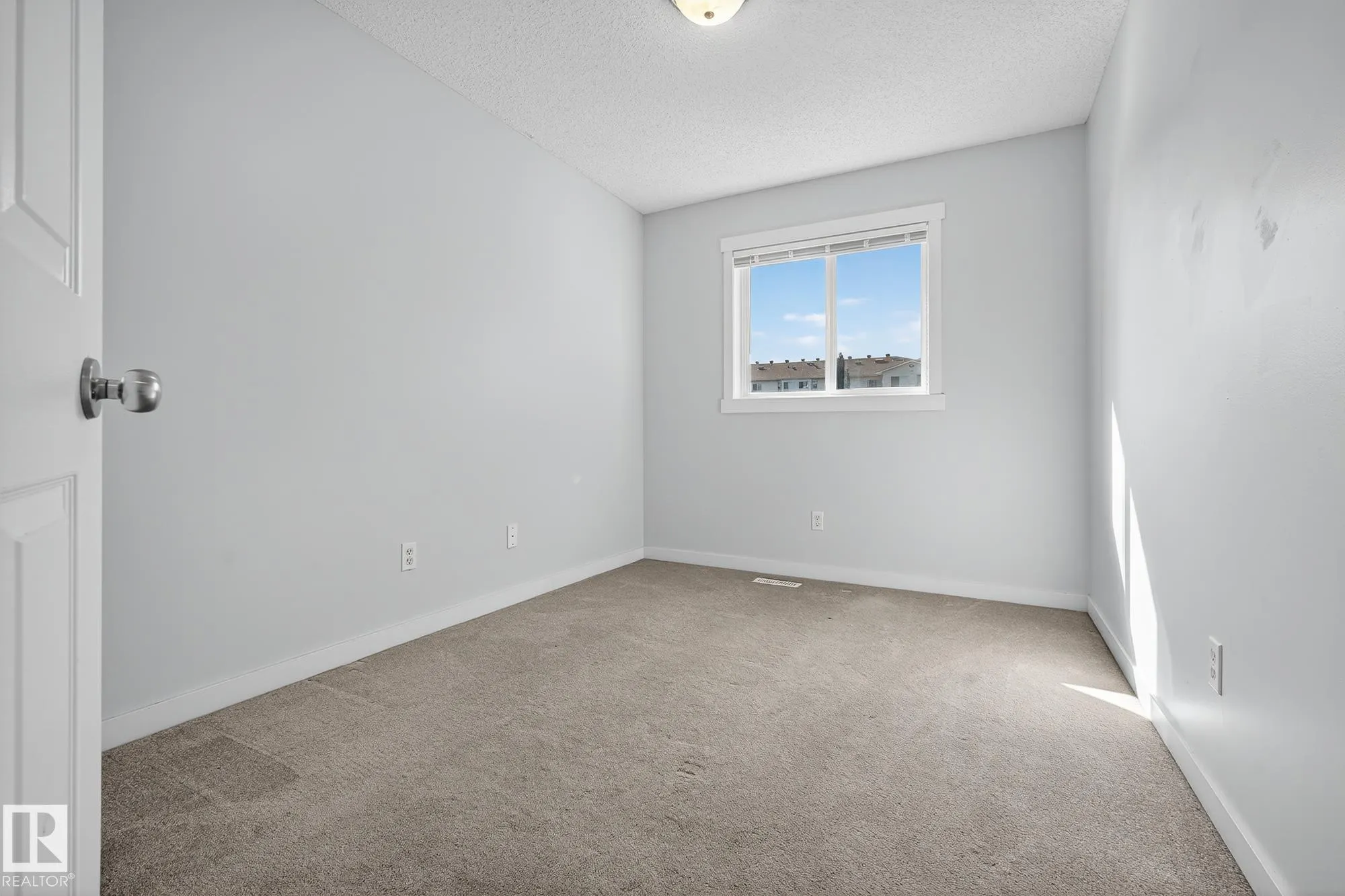 100 BOTHWELL Place