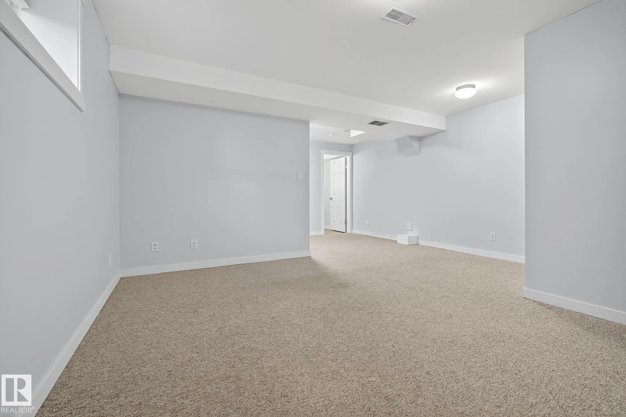 100 BOTHWELL Place