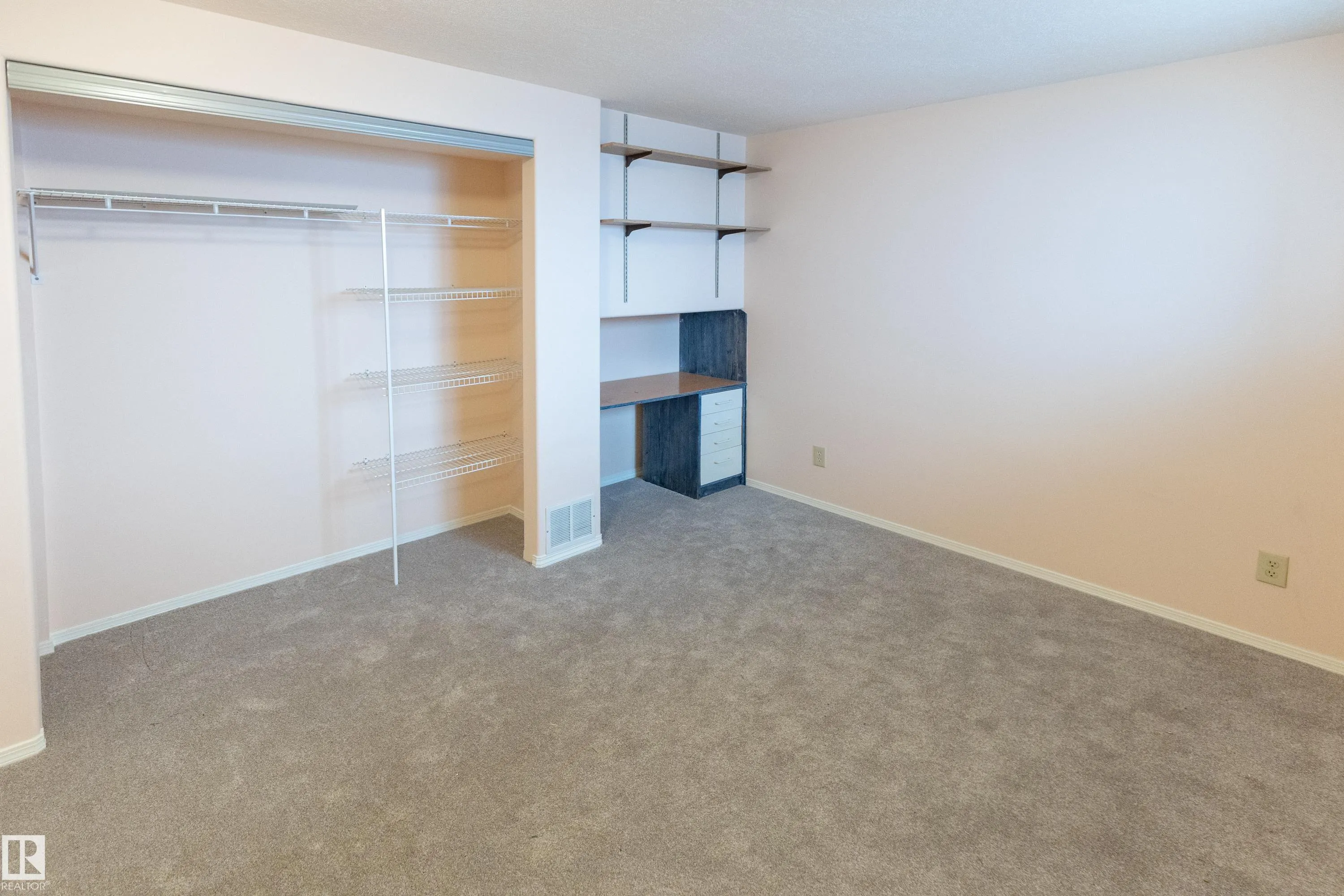 96 Blueberry Crescent