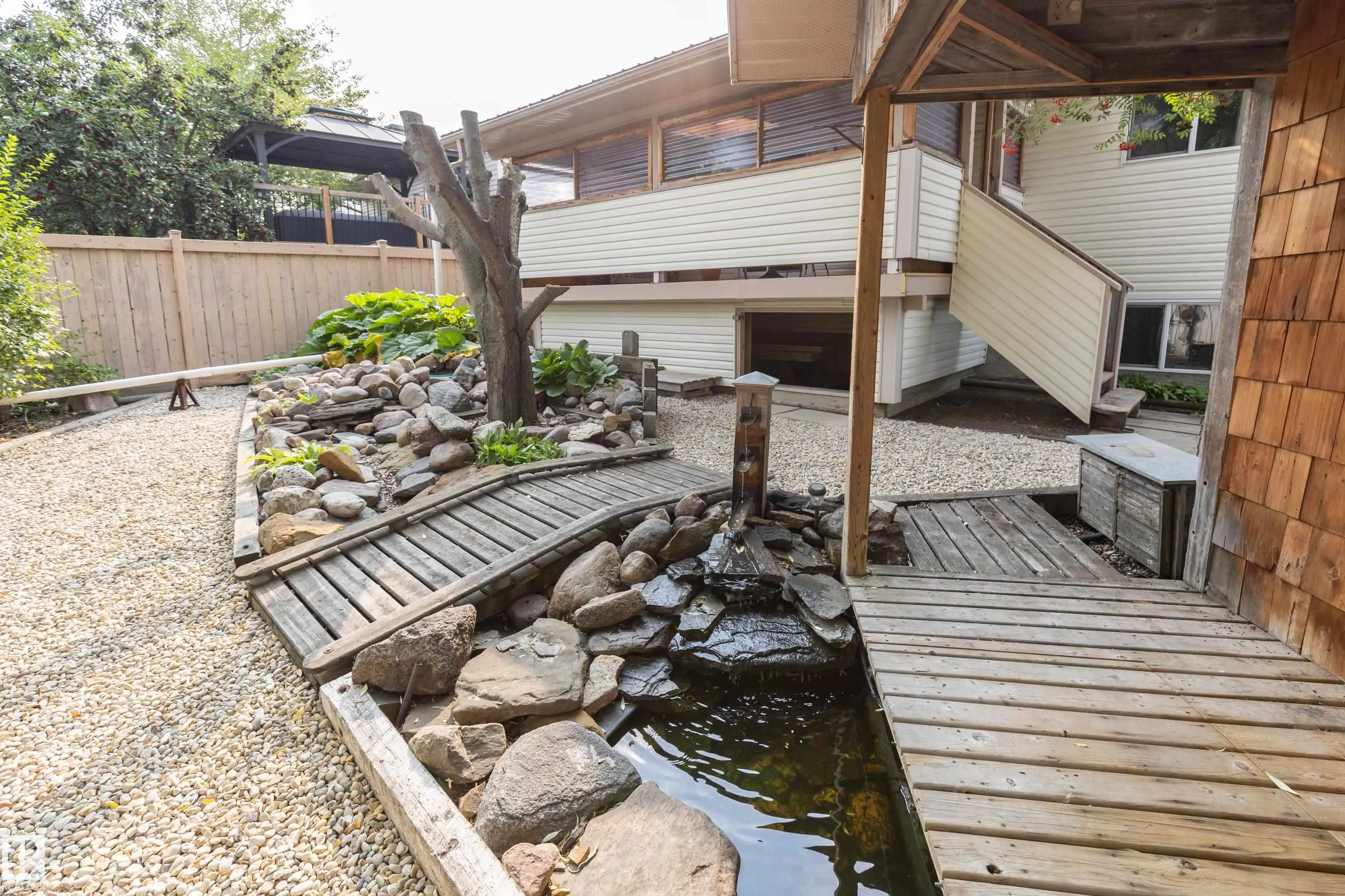 96 Blueberry Crescent