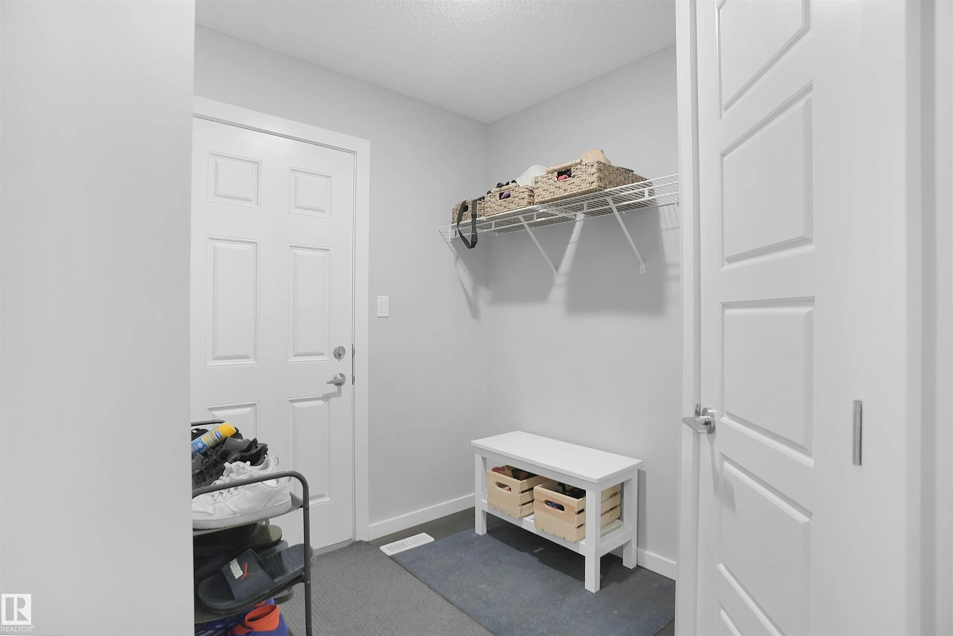 1274 DANIELS Crescent