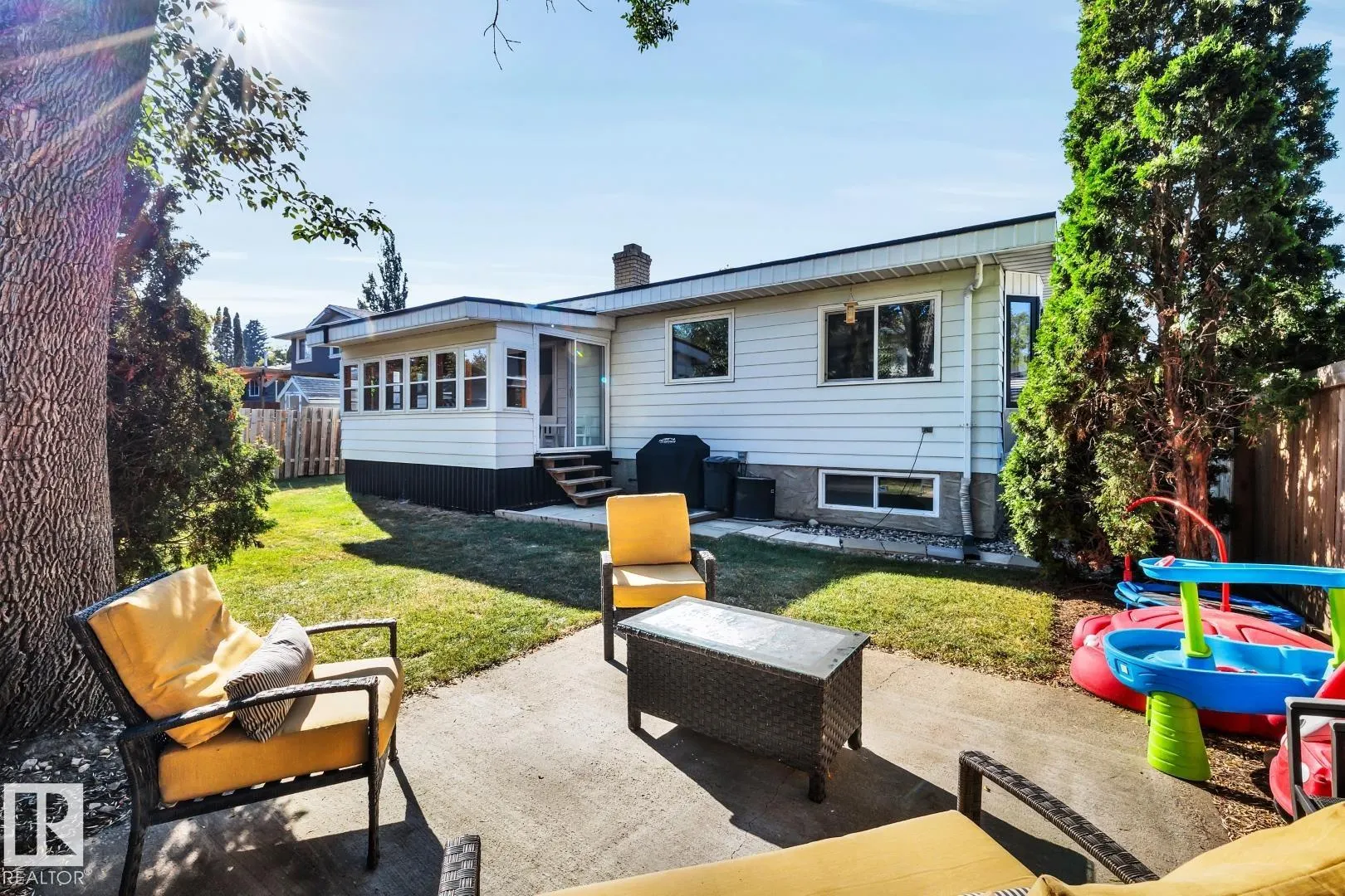 11 GARFIELD Place