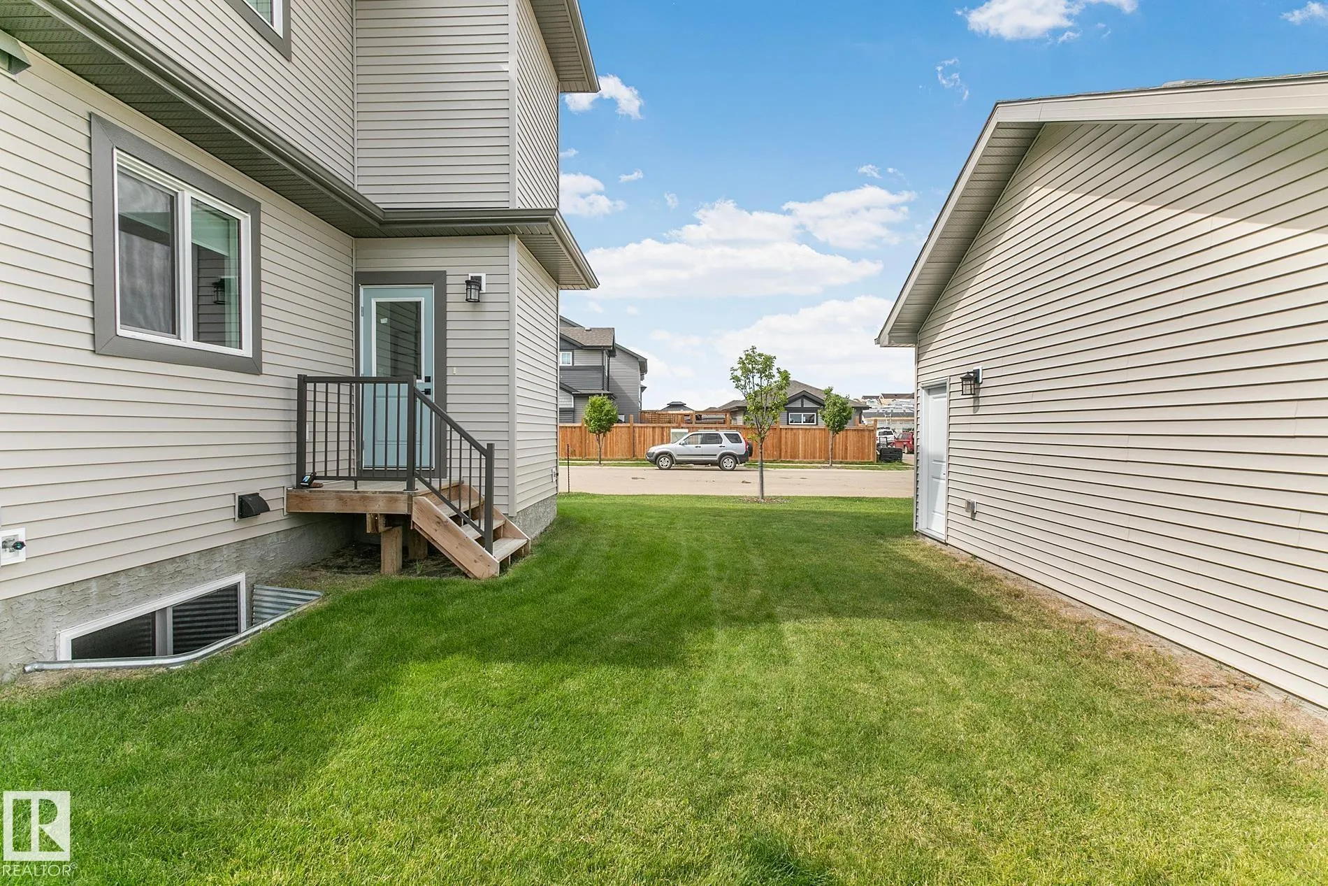 50 SIENNA Boulevard
