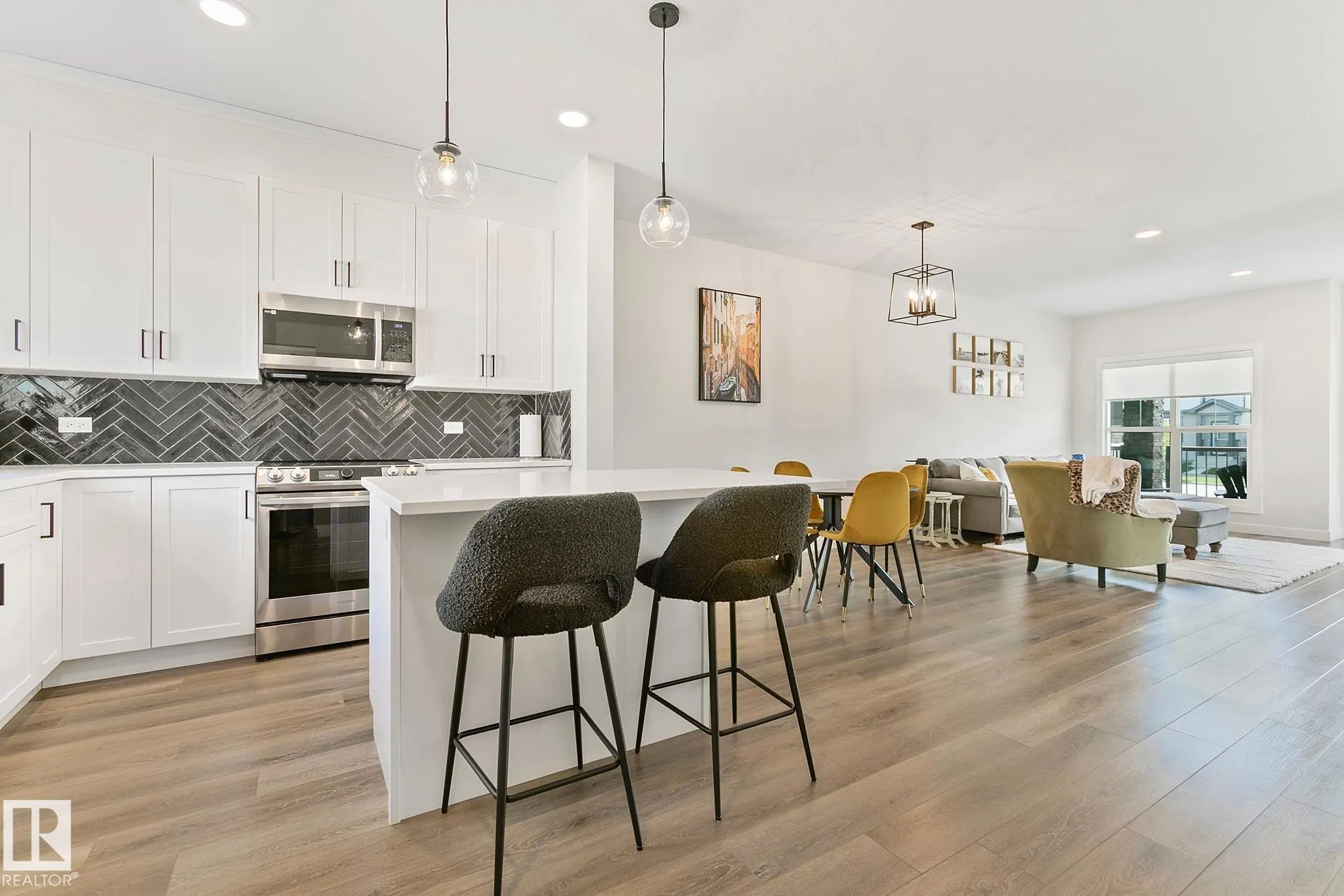 50 SIENNA Boulevard