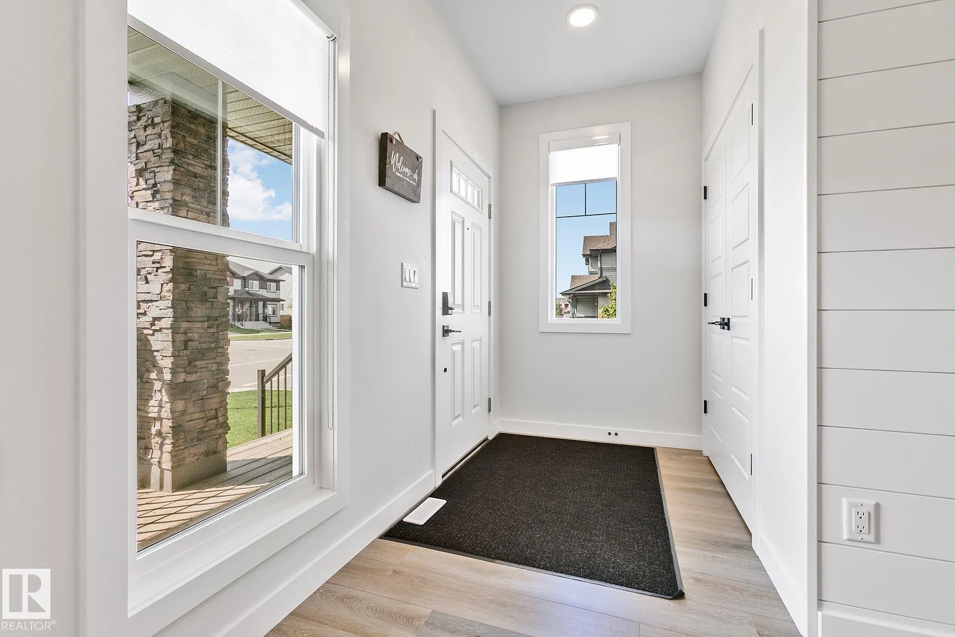 50 SIENNA Boulevard