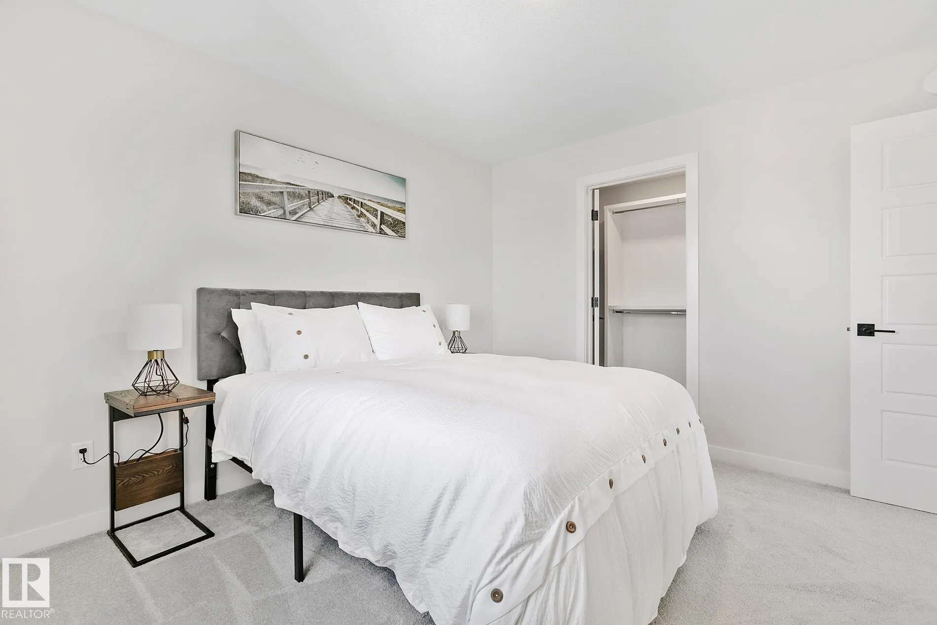 50 SIENNA Boulevard