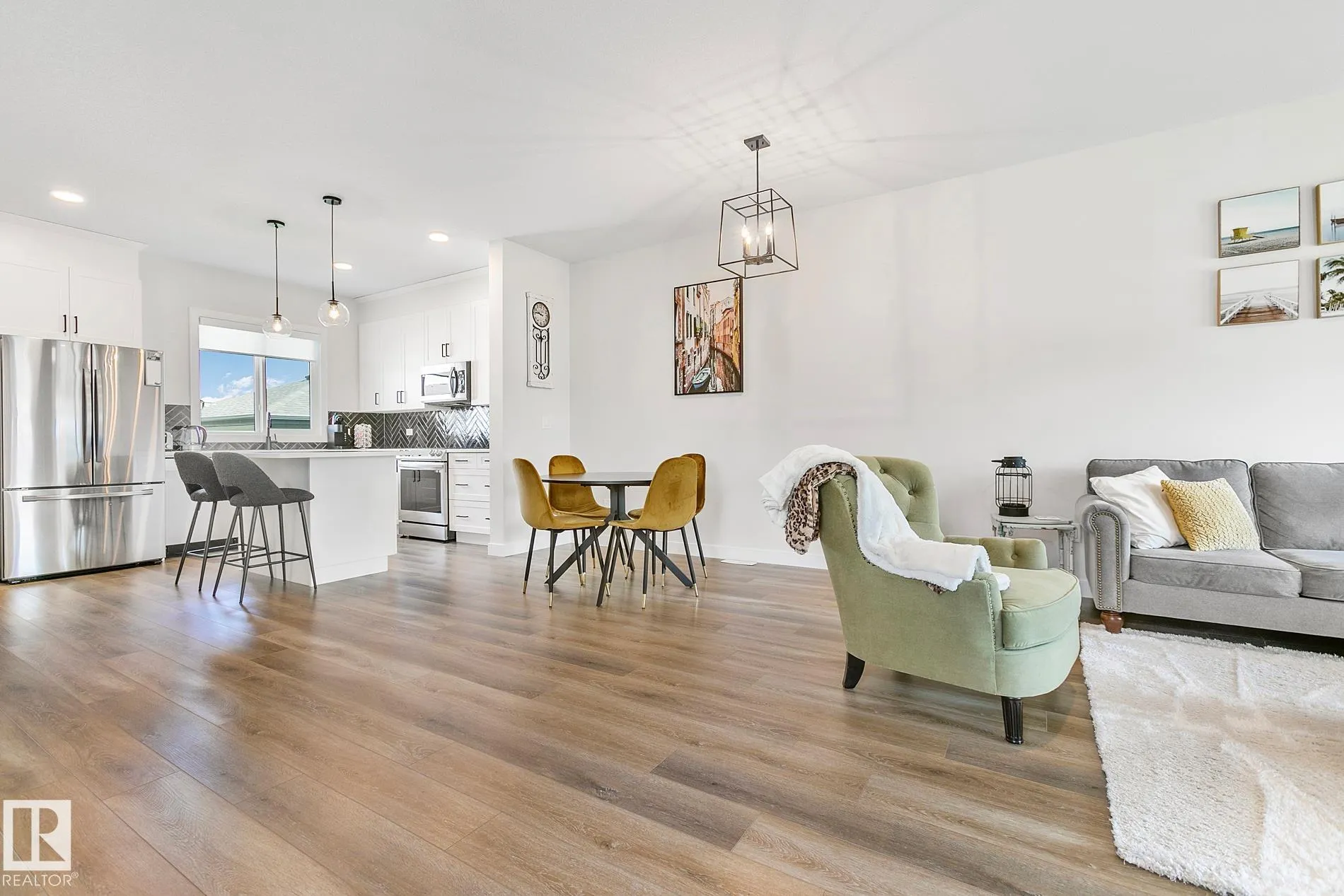 50 SIENNA Boulevard