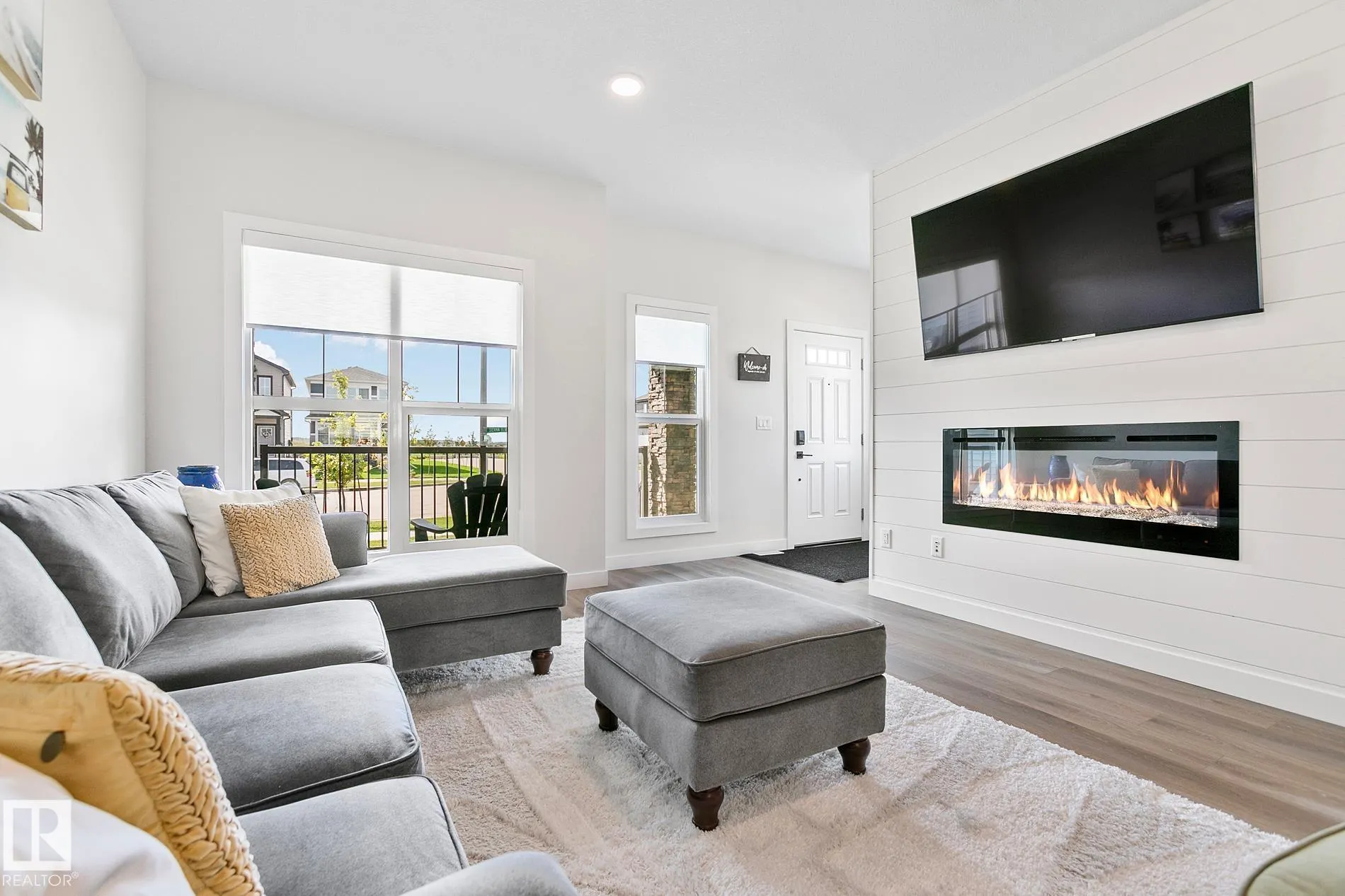 50 SIENNA Boulevard