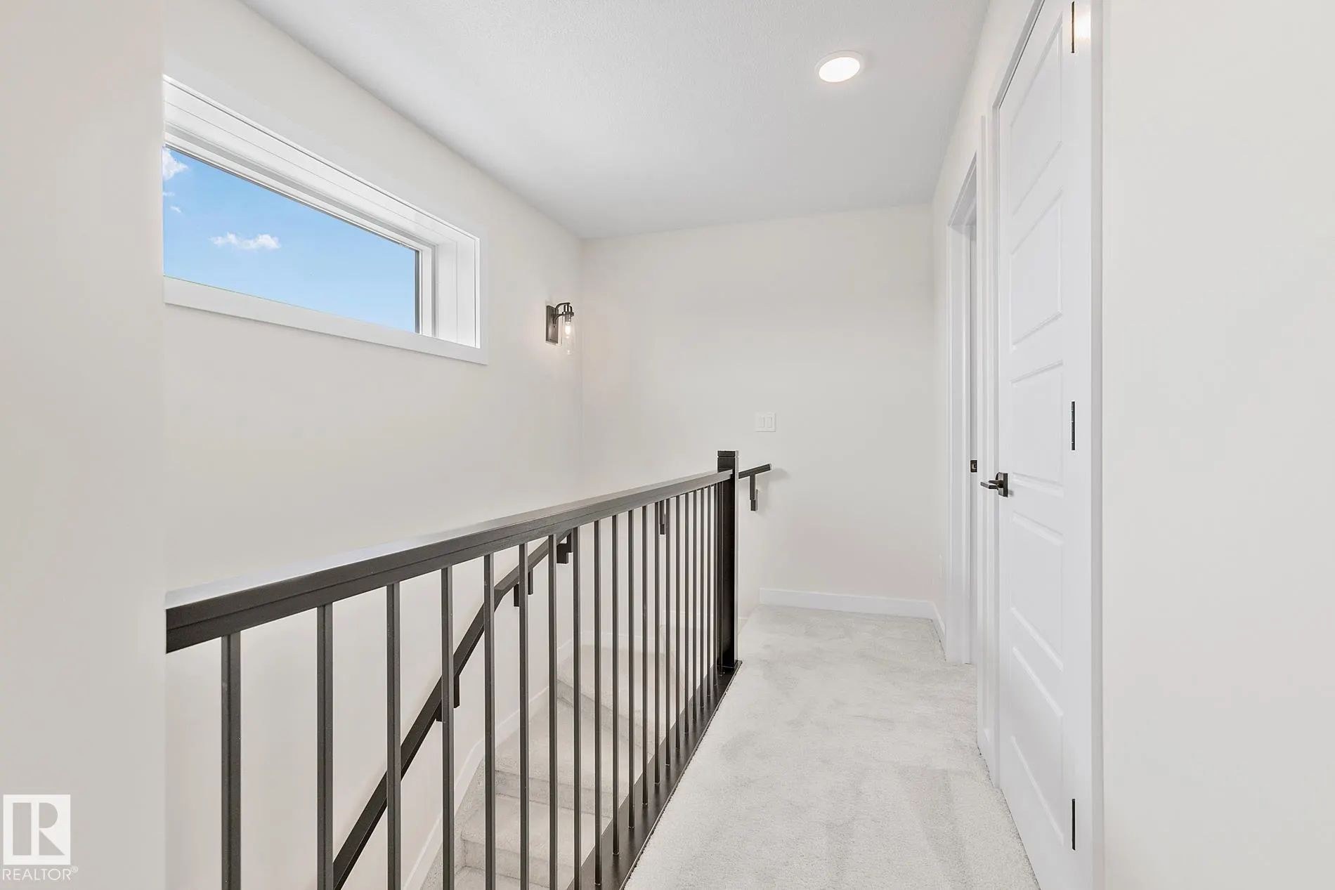 50 SIENNA Boulevard