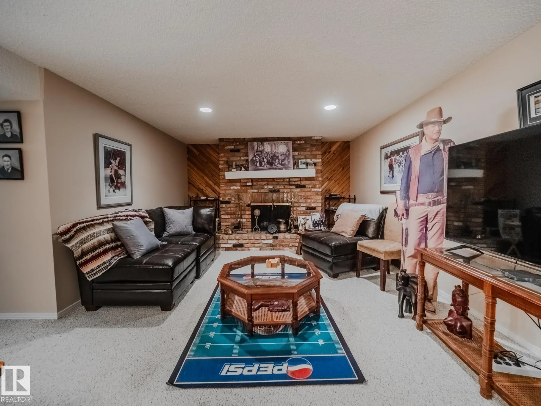 50 FLAGSTONE Crescent