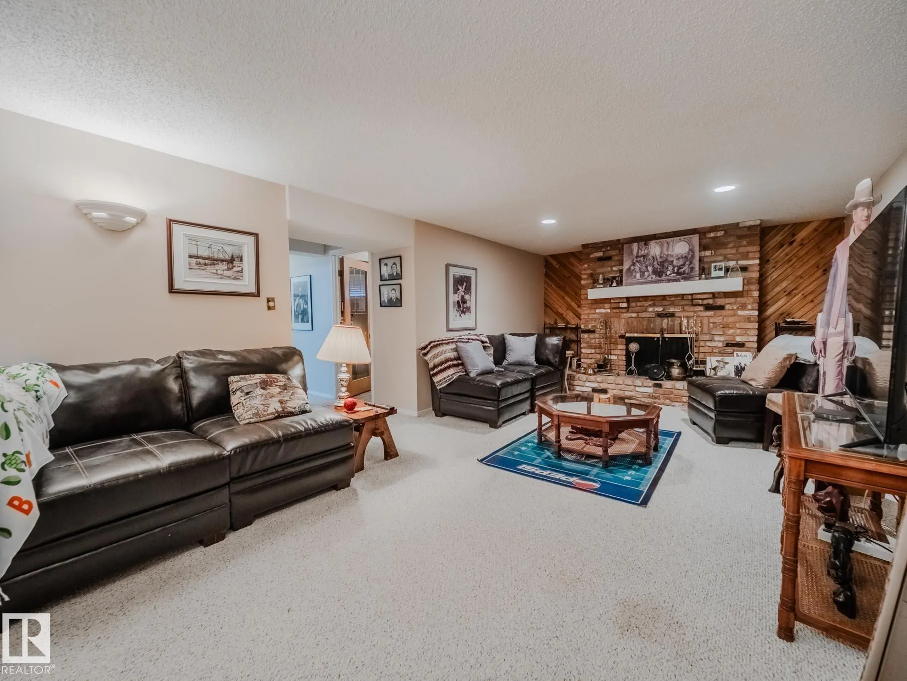 50 FLAGSTONE Crescent