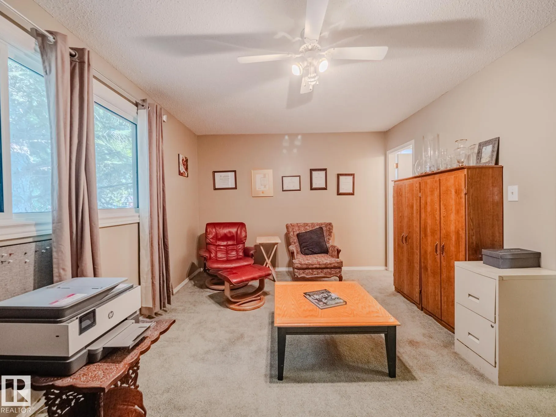 50 FLAGSTONE Crescent