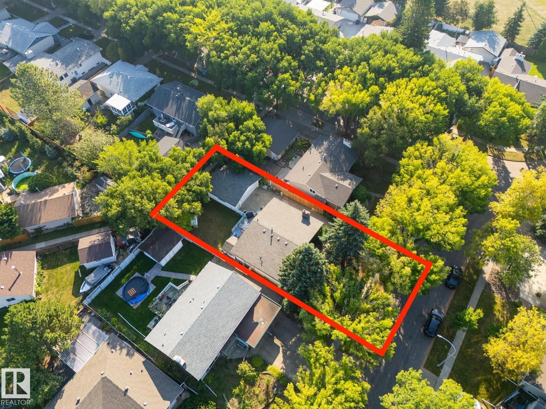 50 FLAGSTONE Crescent