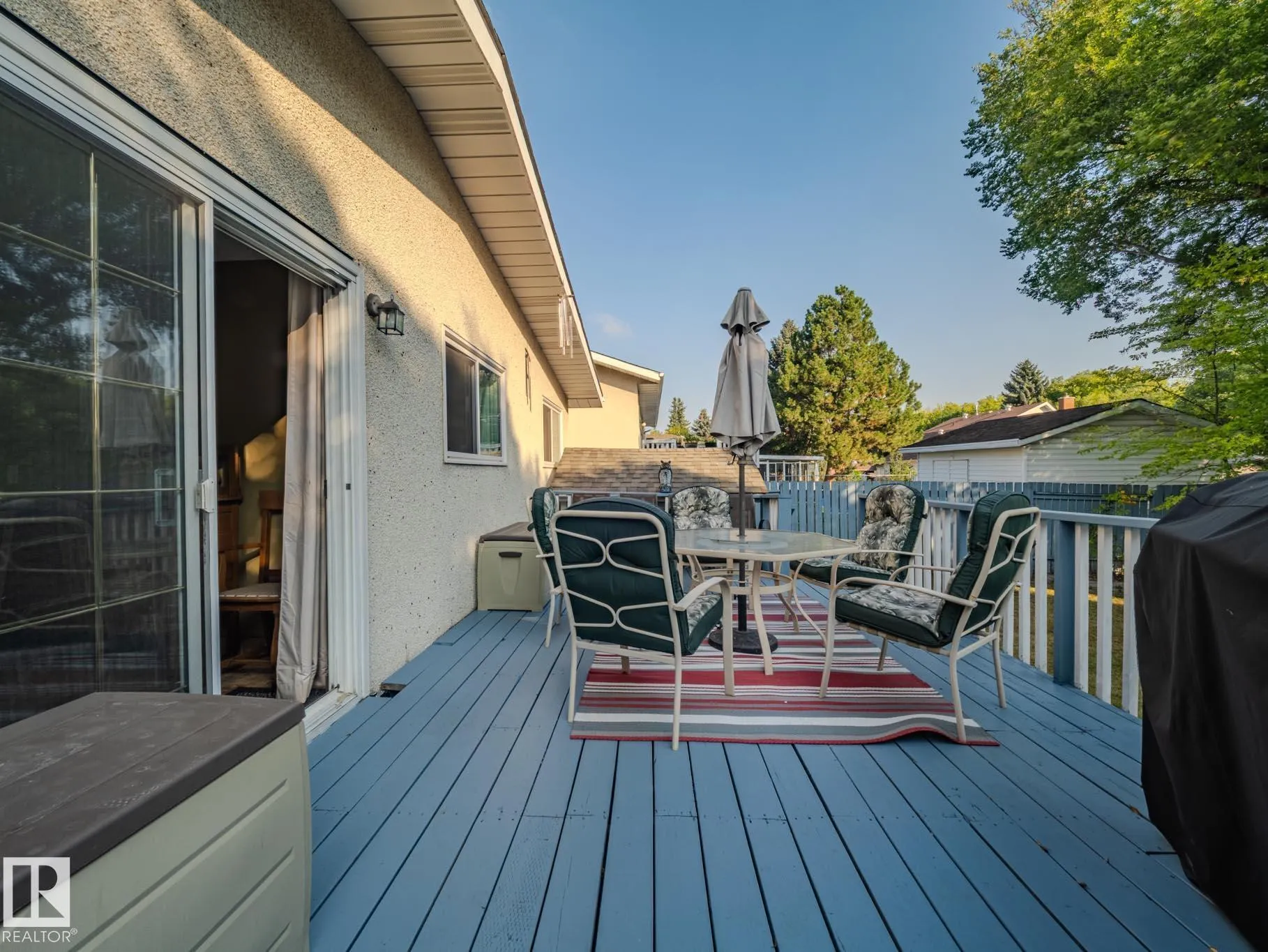 50 FLAGSTONE Crescent