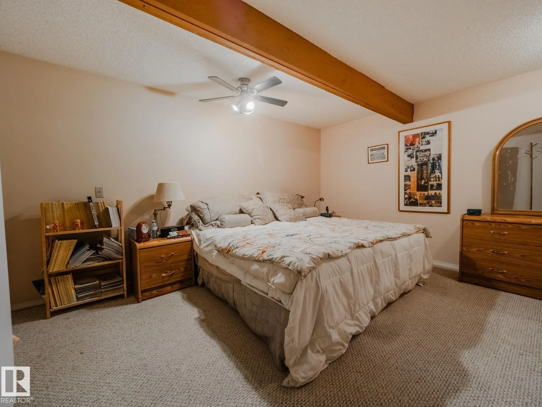50 FLAGSTONE Crescent