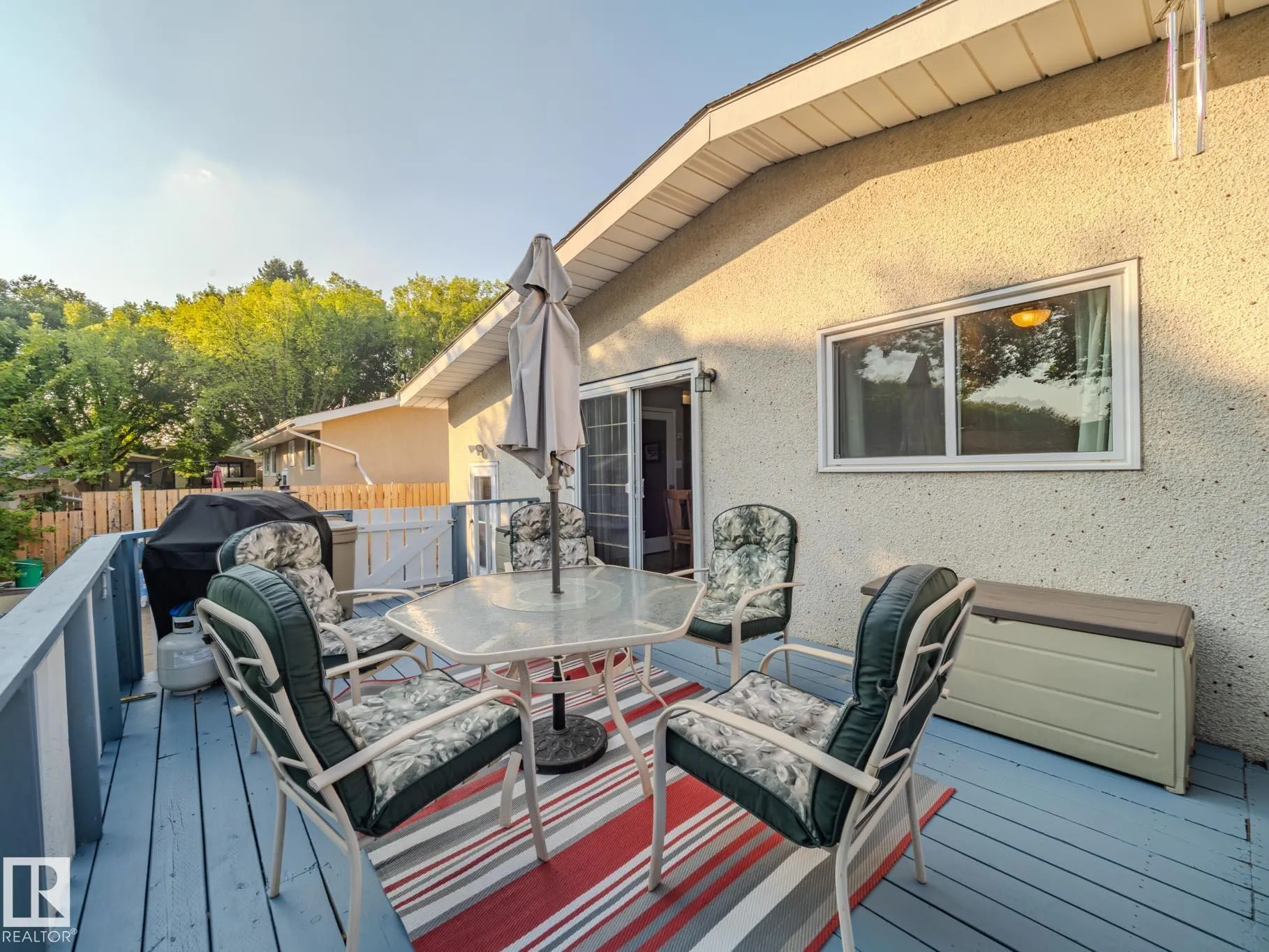 50 FLAGSTONE Crescent