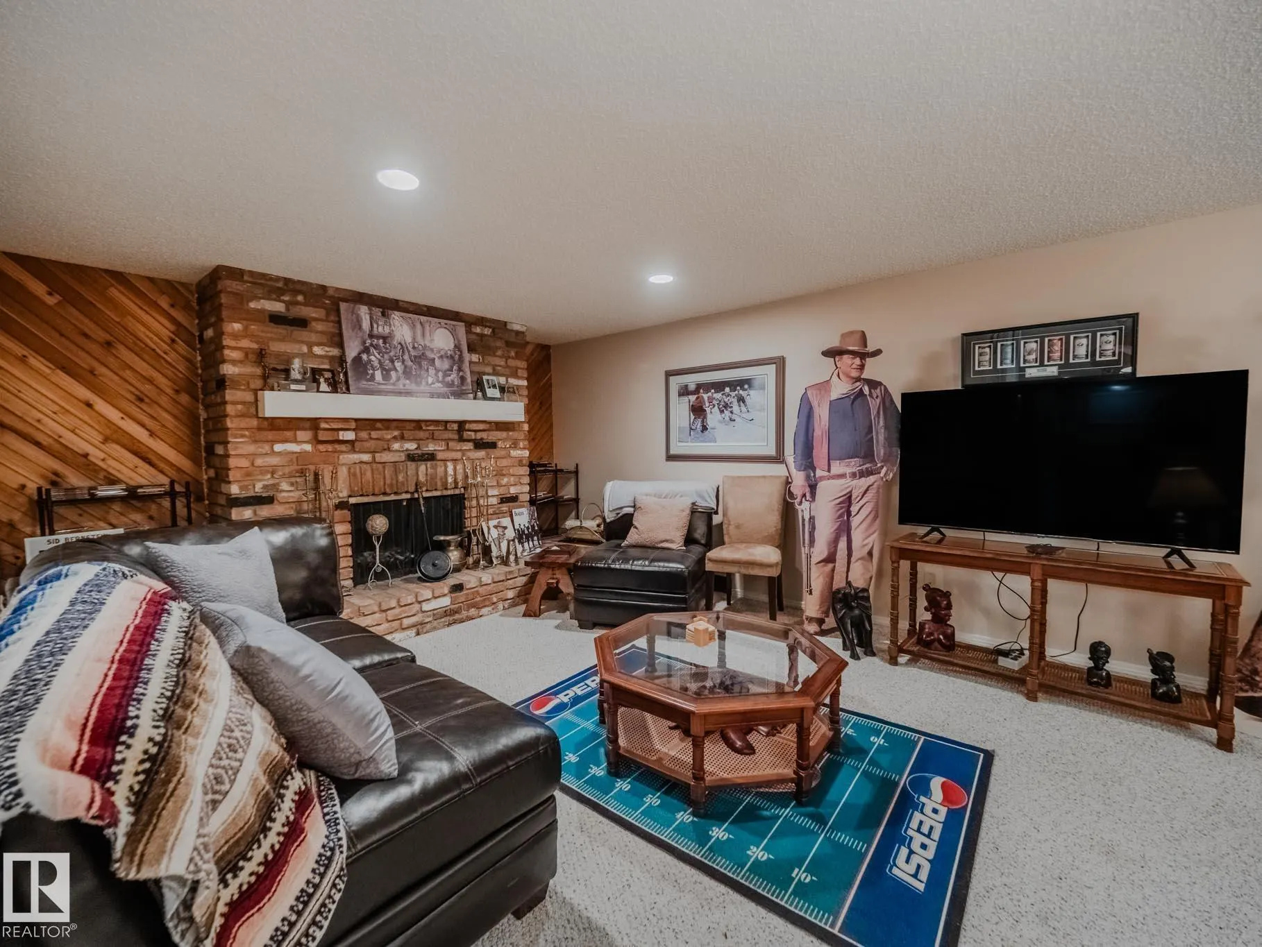 50 FLAGSTONE Crescent