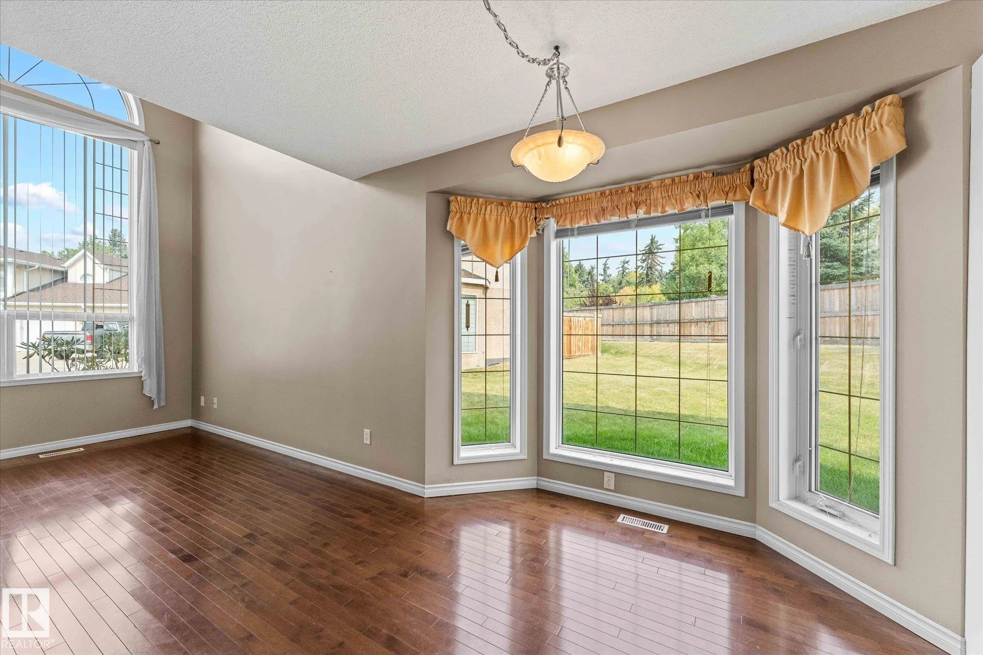 4 Fraser Drive