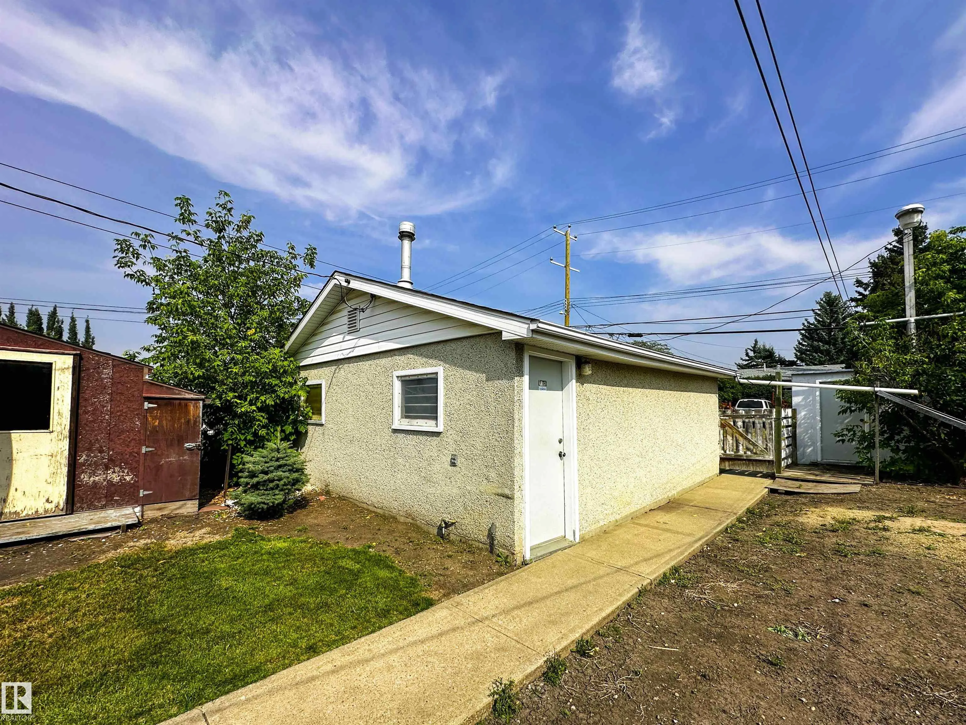 8925 154 Street