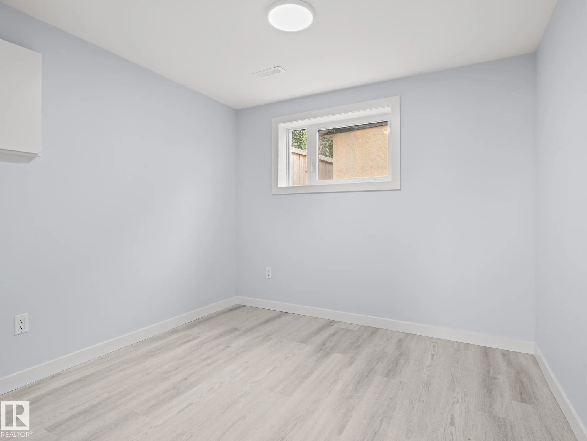 47 CLAREVIEW Road