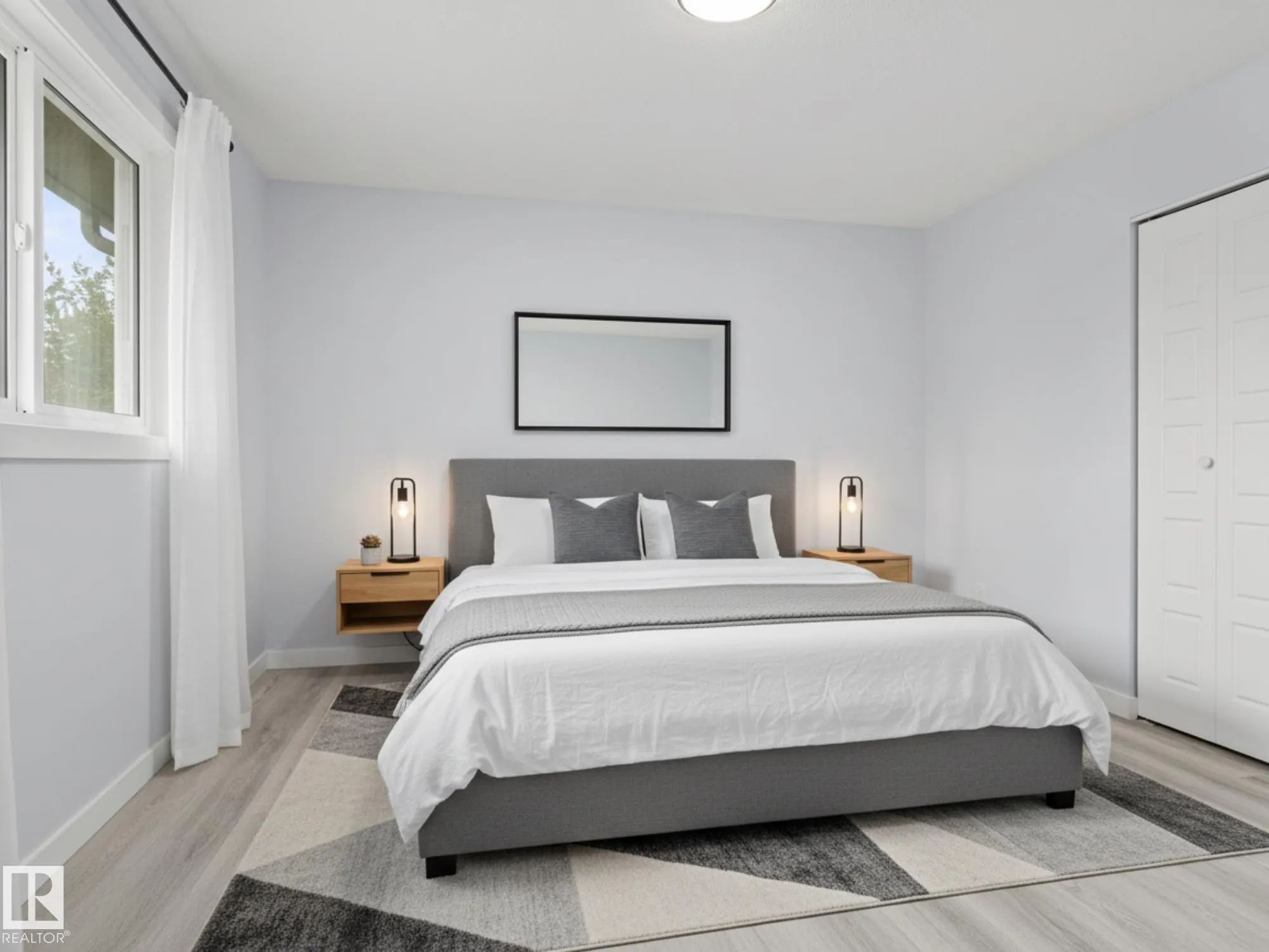 47 CLAREVIEW Road