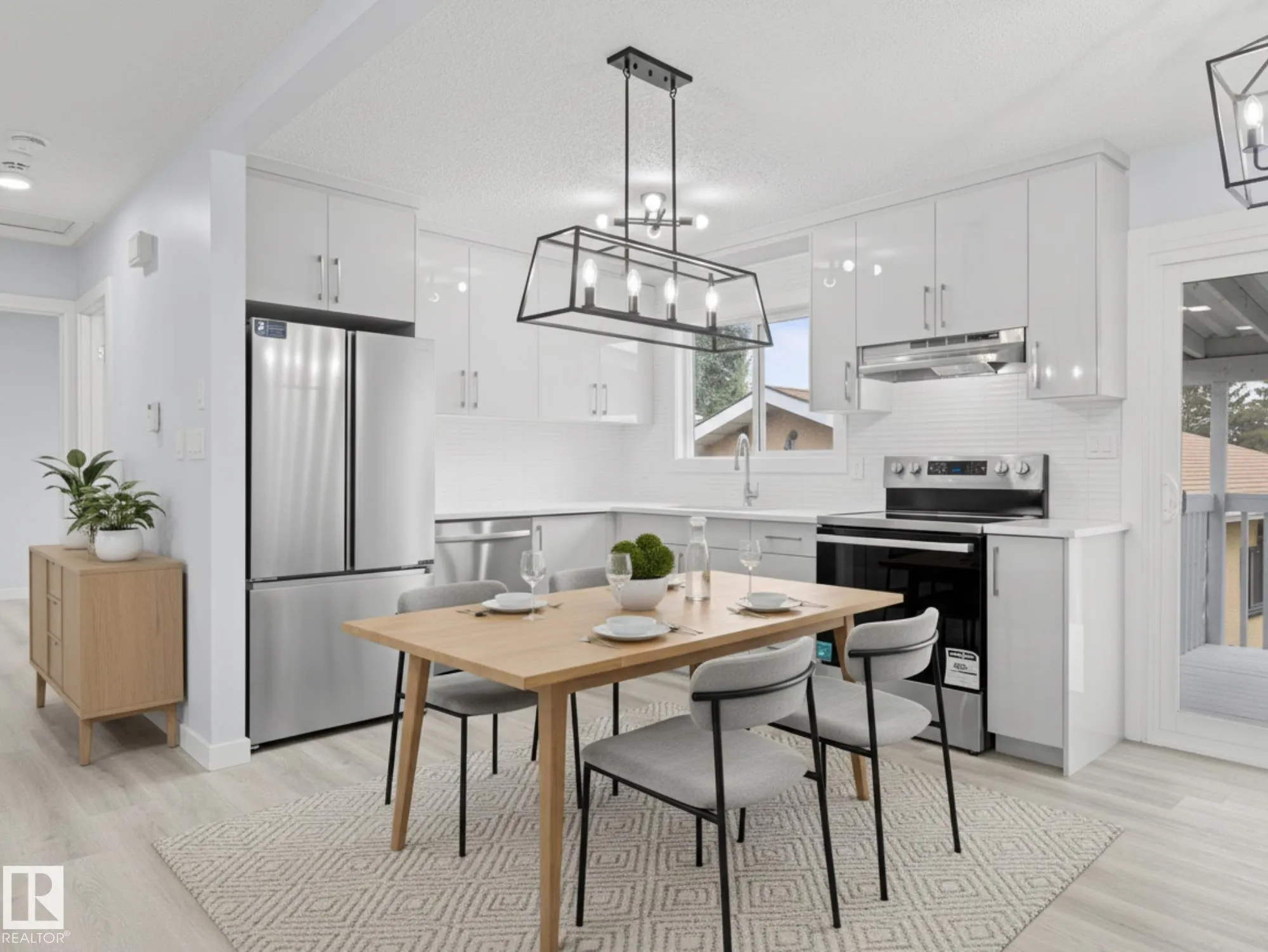 47 CLAREVIEW Road