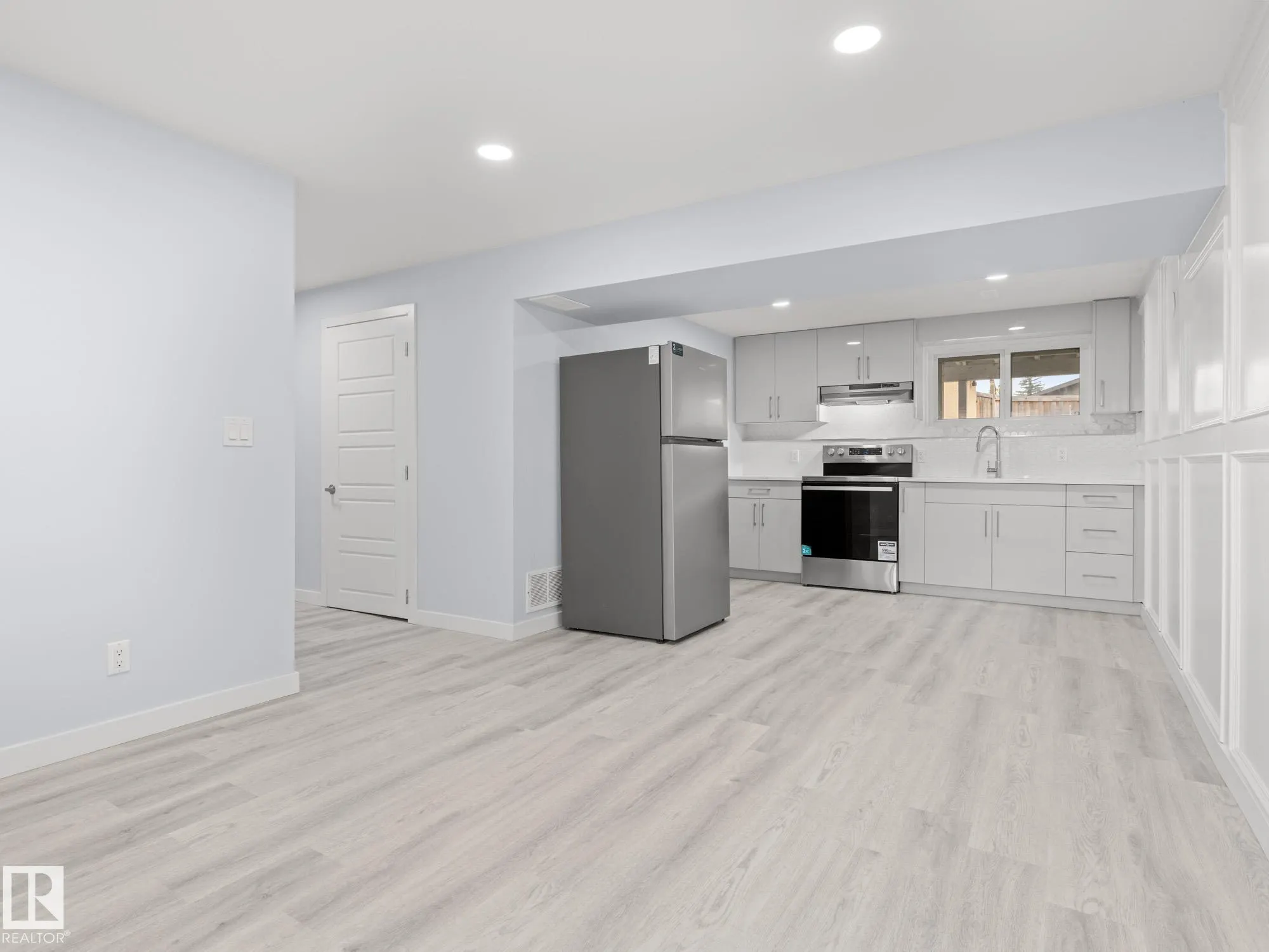 47 CLAREVIEW Road
