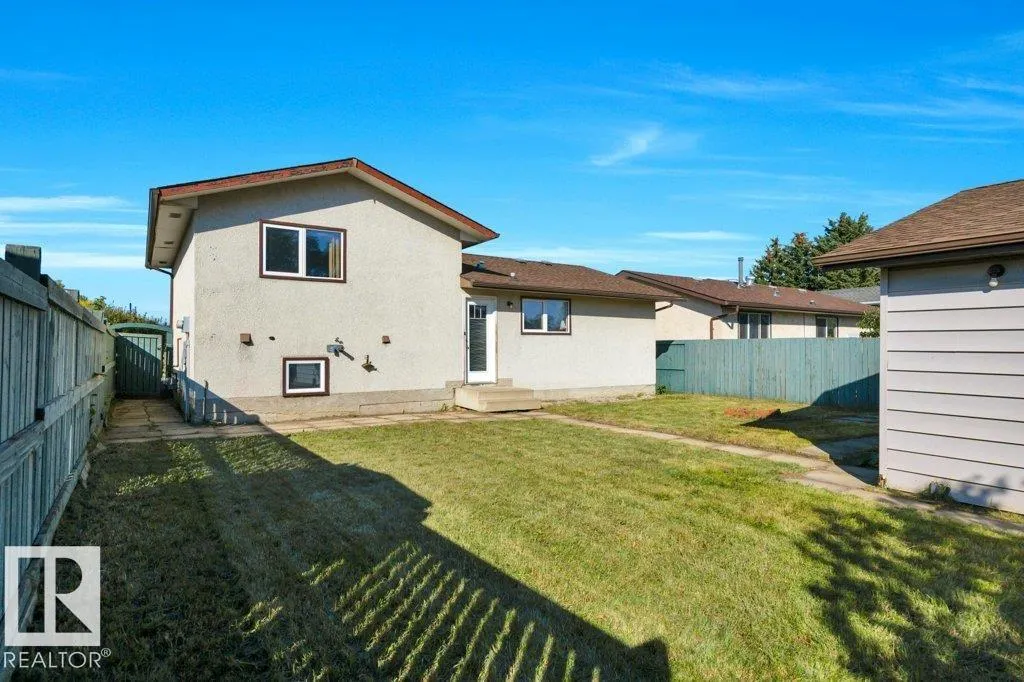 904 KNOTTWOOD