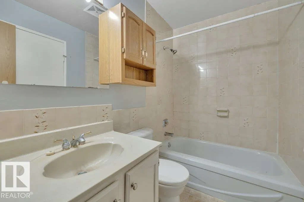 904 KNOTTWOOD