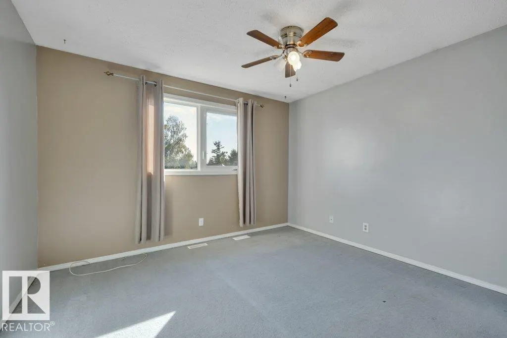904 KNOTTWOOD
