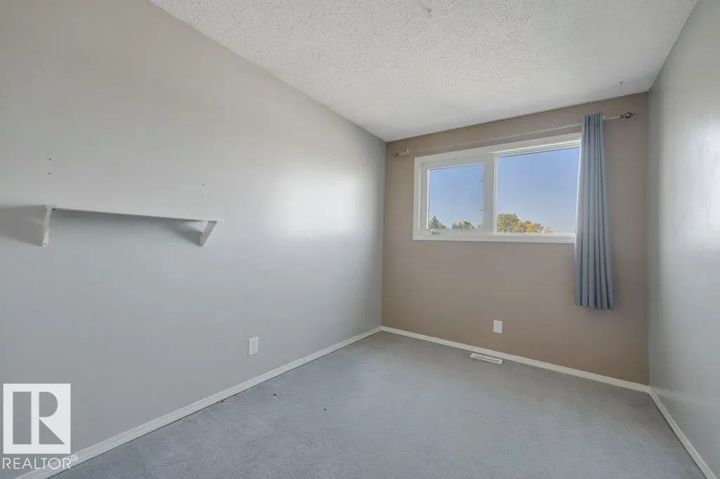 904 KNOTTWOOD