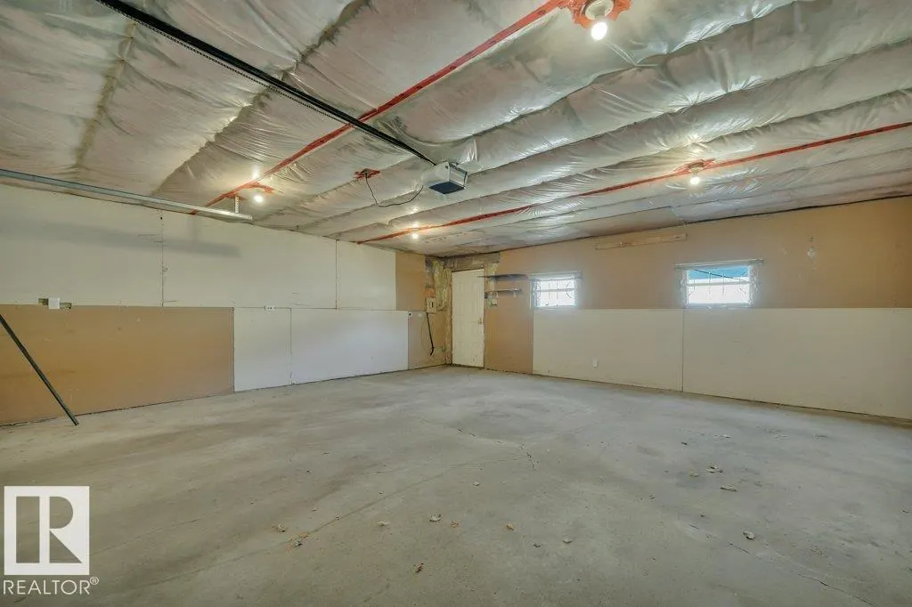 904 KNOTTWOOD