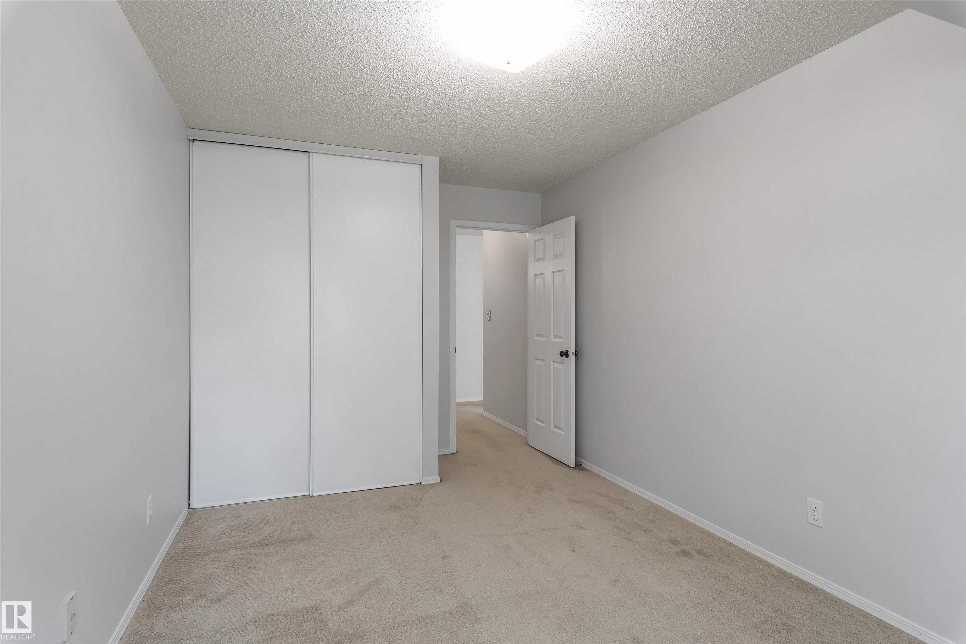 8811 106A Avenue