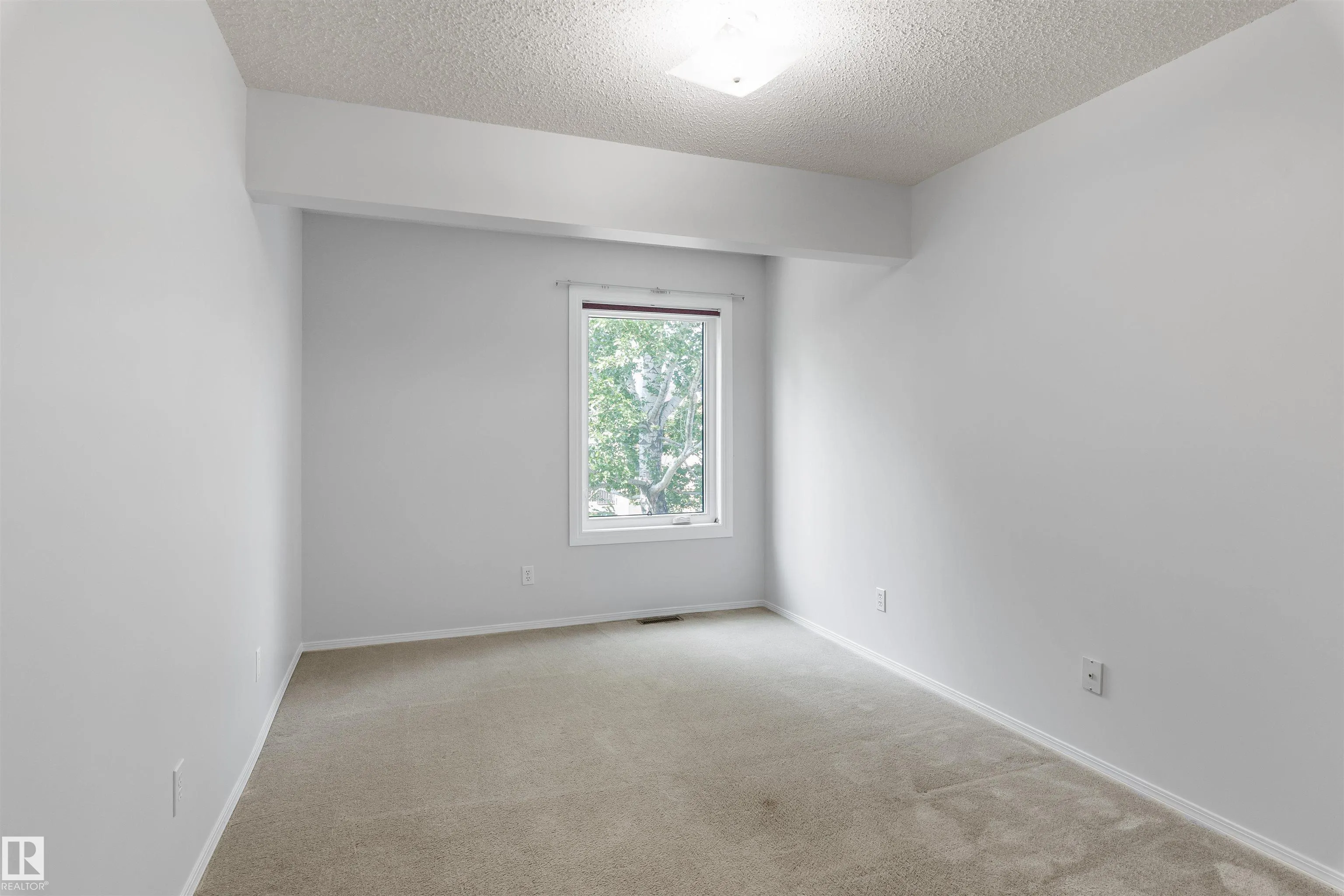 8811 106A Avenue