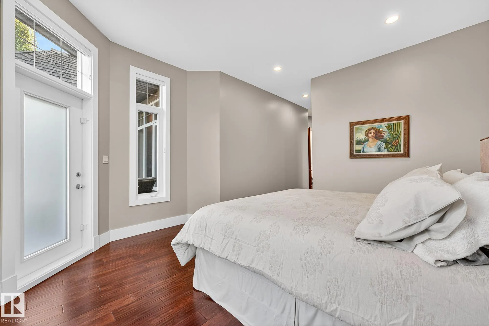 940 HALIBURTON Road