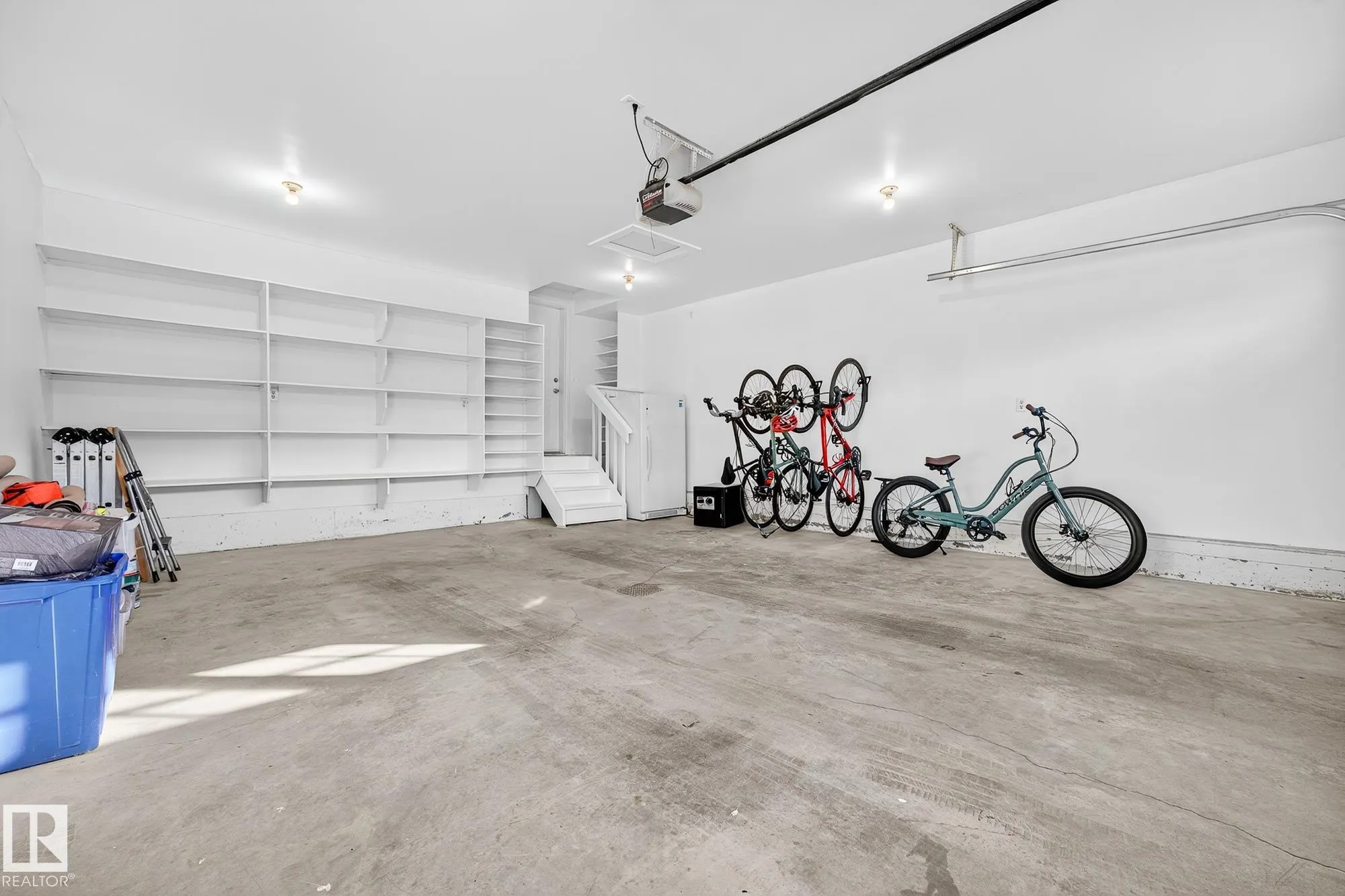 940 HALIBURTON Road