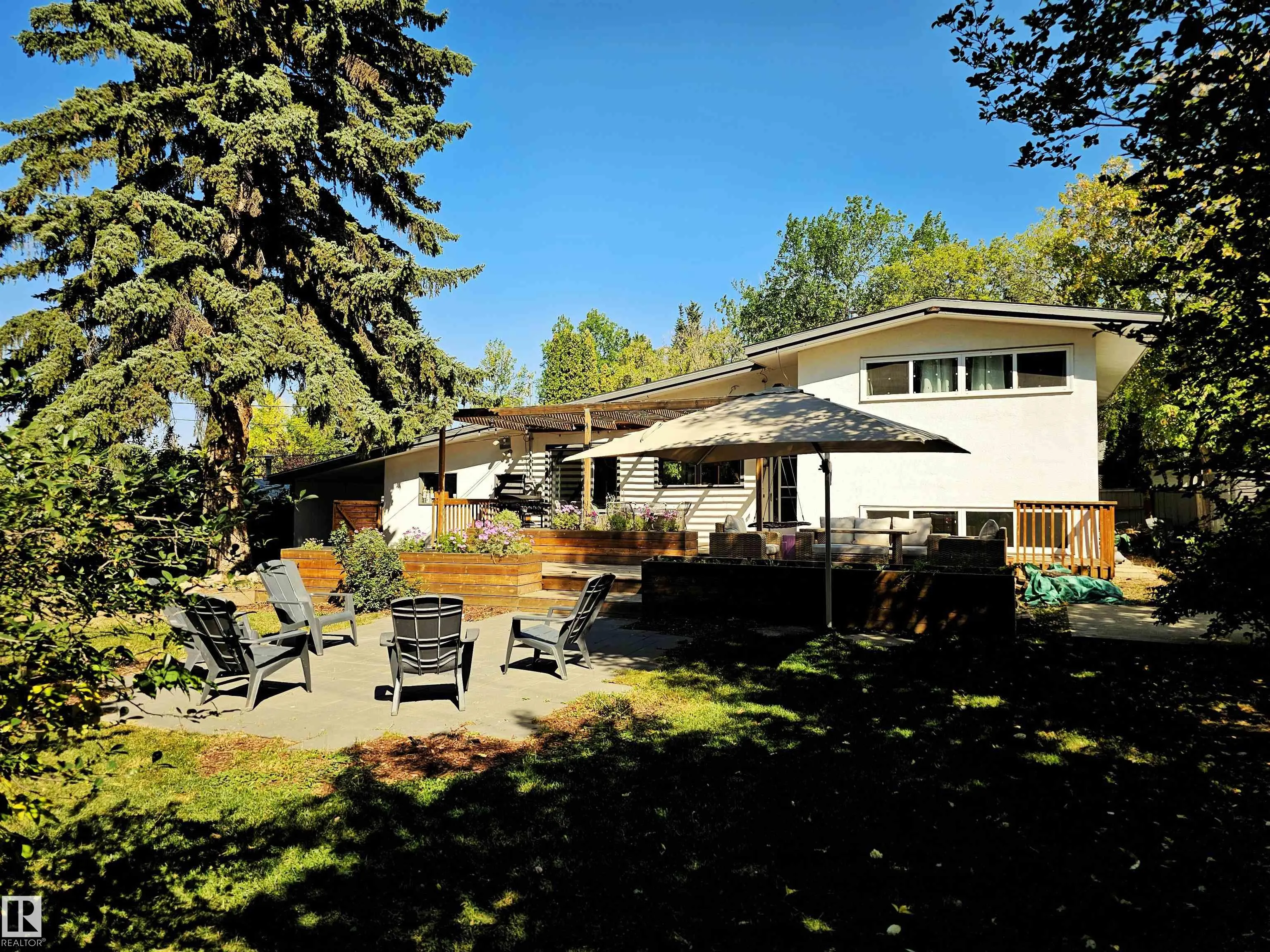 47 GLENMORE Crescent