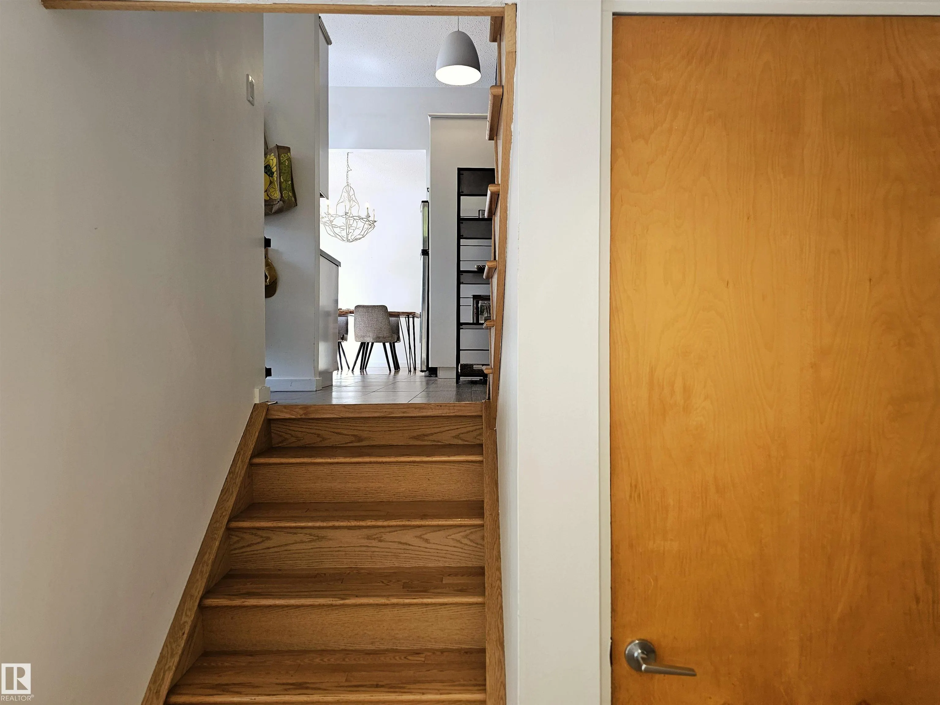 47 GLENMORE Crescent
