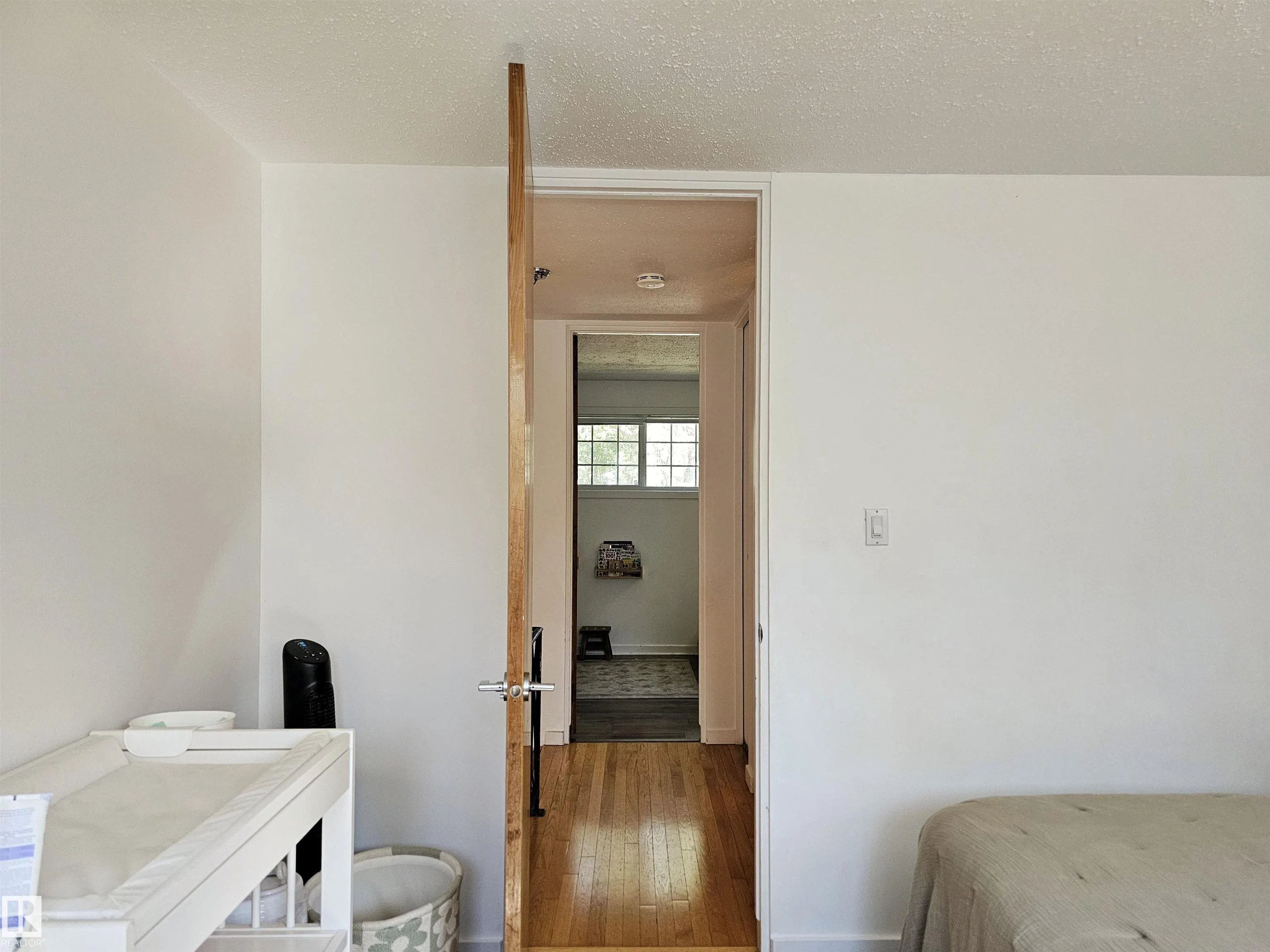47 GLENMORE Crescent
