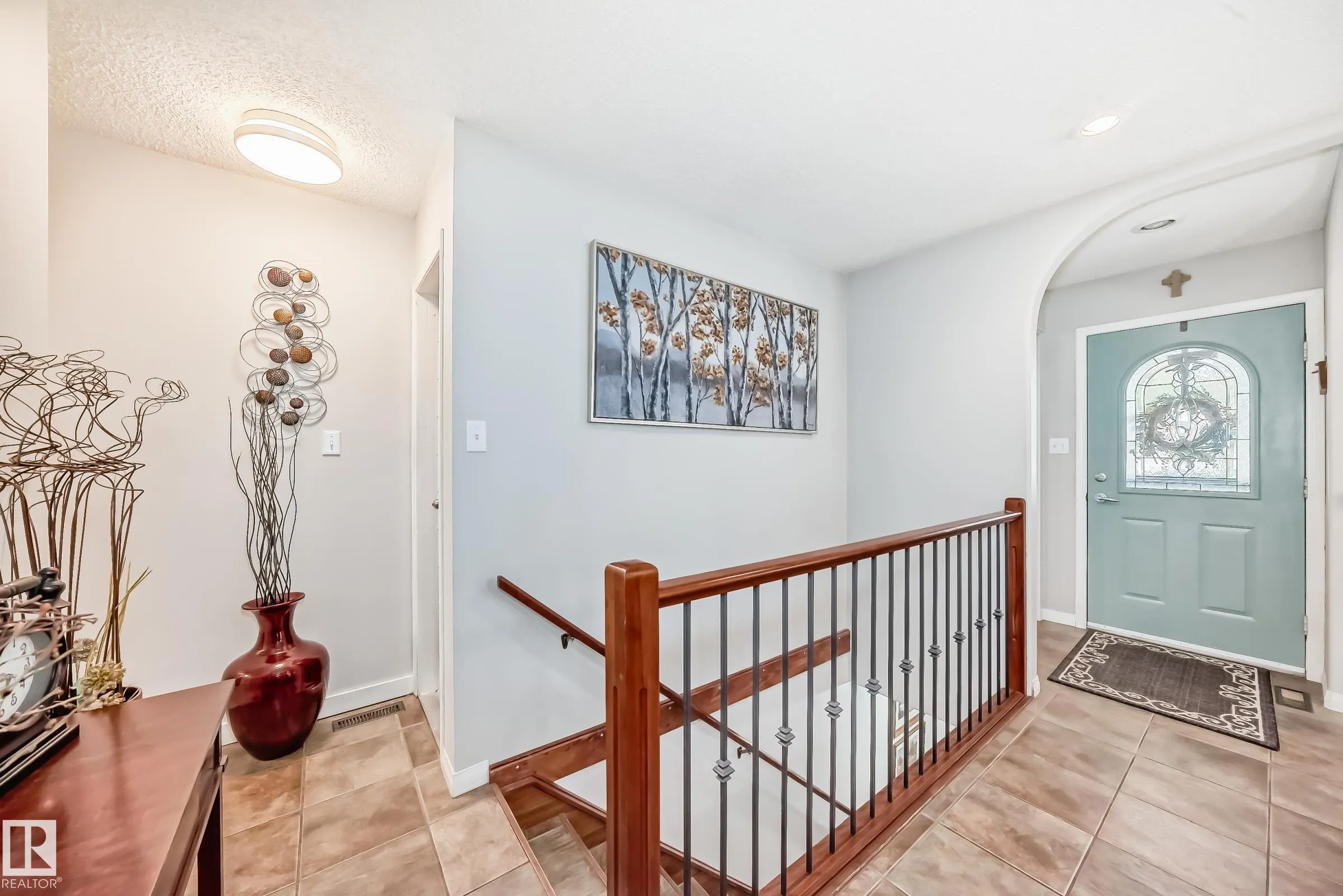 4 GLENDALE Crescent