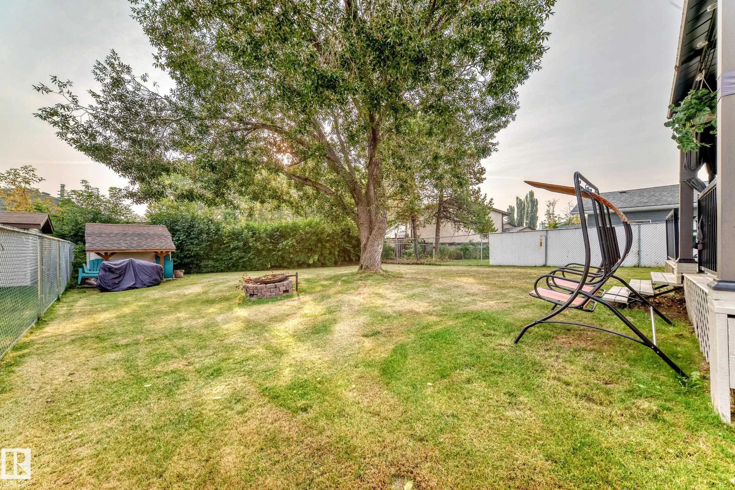 4 GLENDALE Crescent