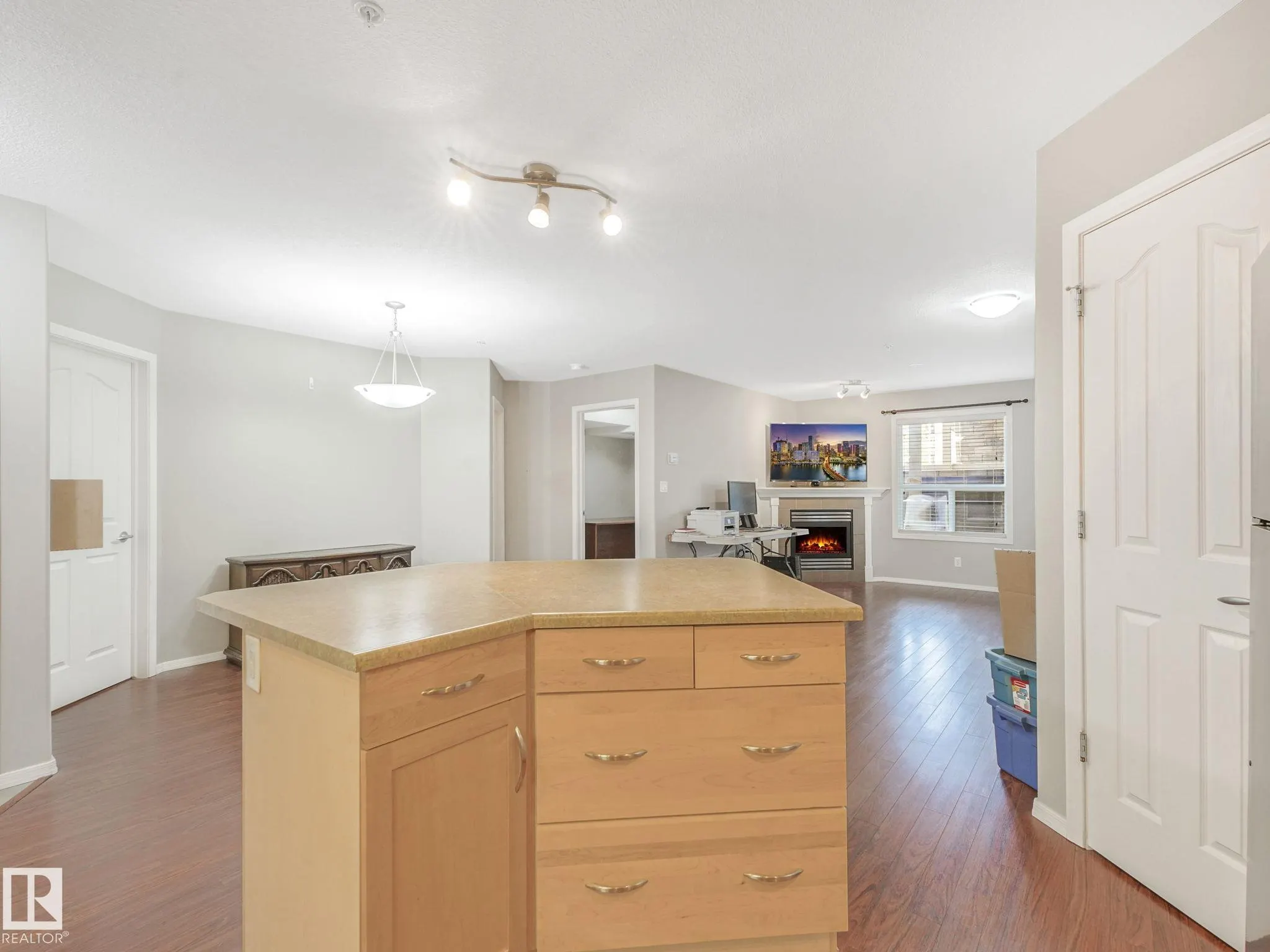 1320 RUTHERFORD Road