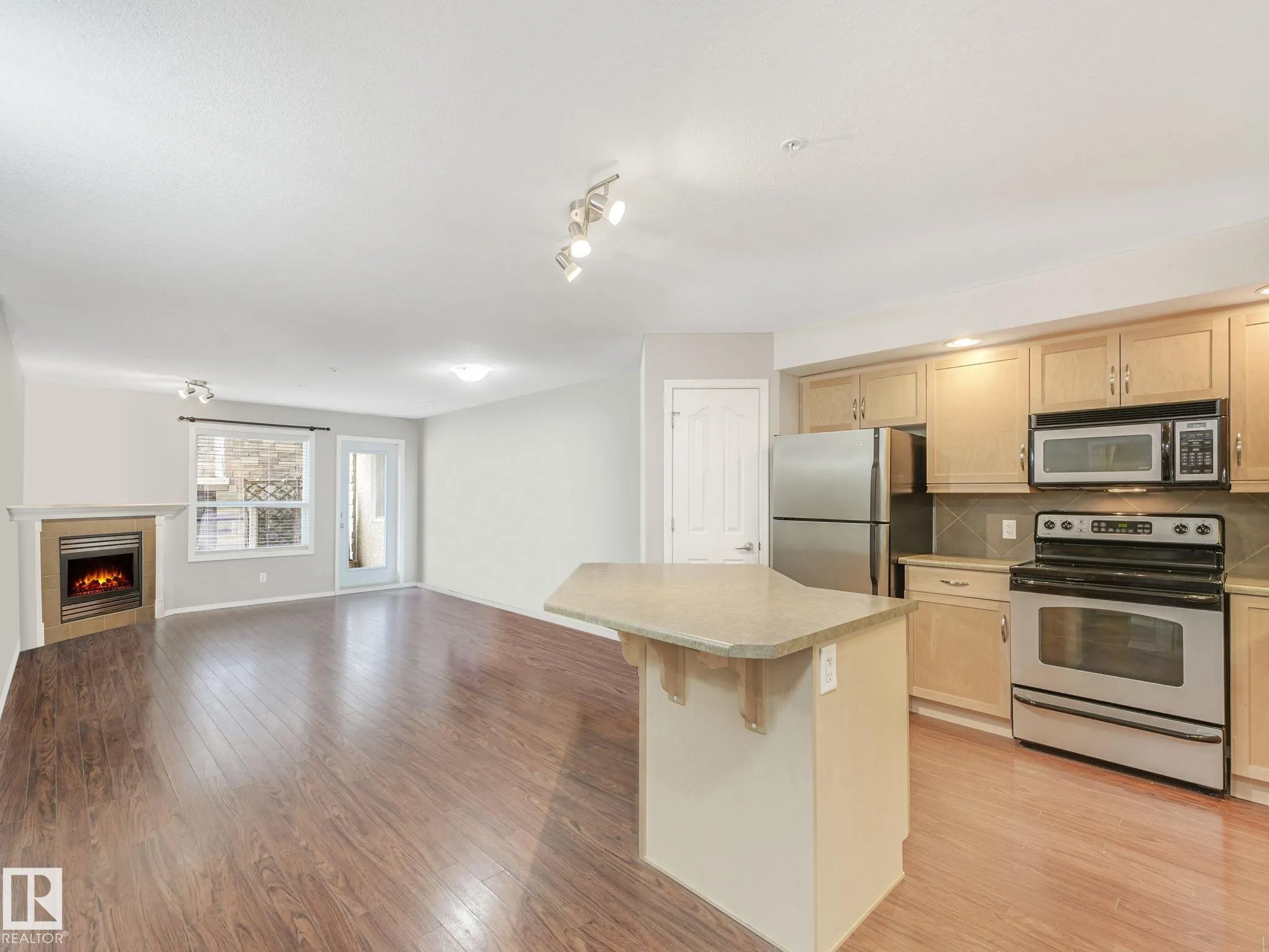 1320 RUTHERFORD Road