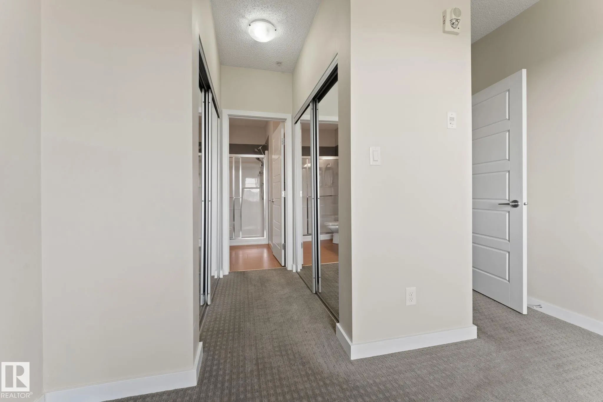 507 ALBANY Way