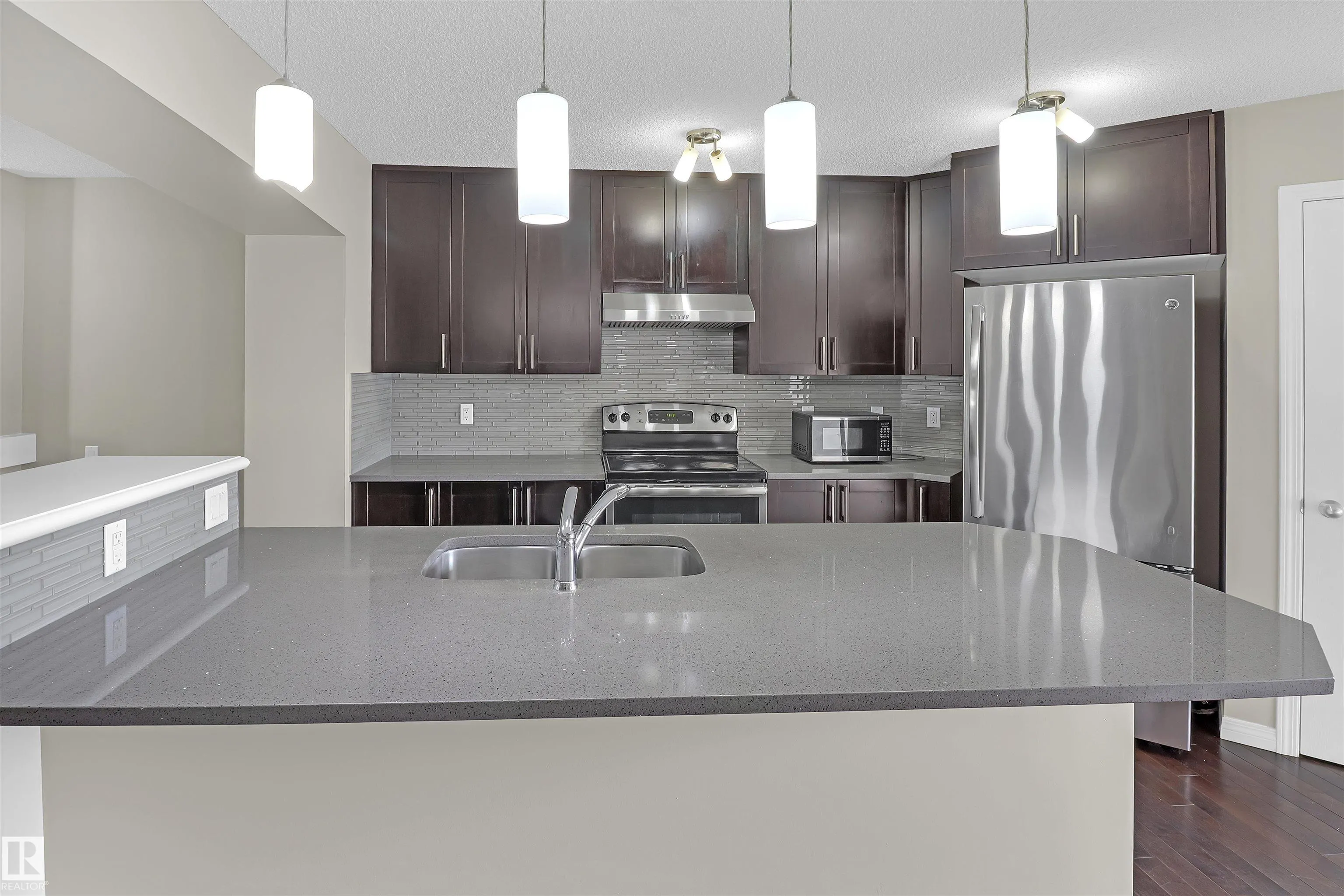 756 EAGLESON Crescent