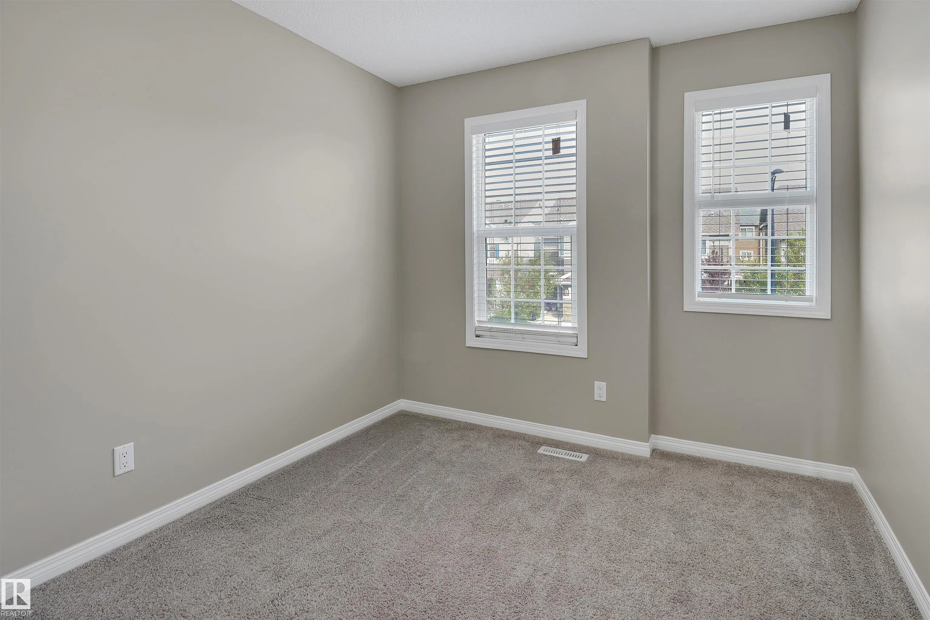 756 EAGLESON Crescent