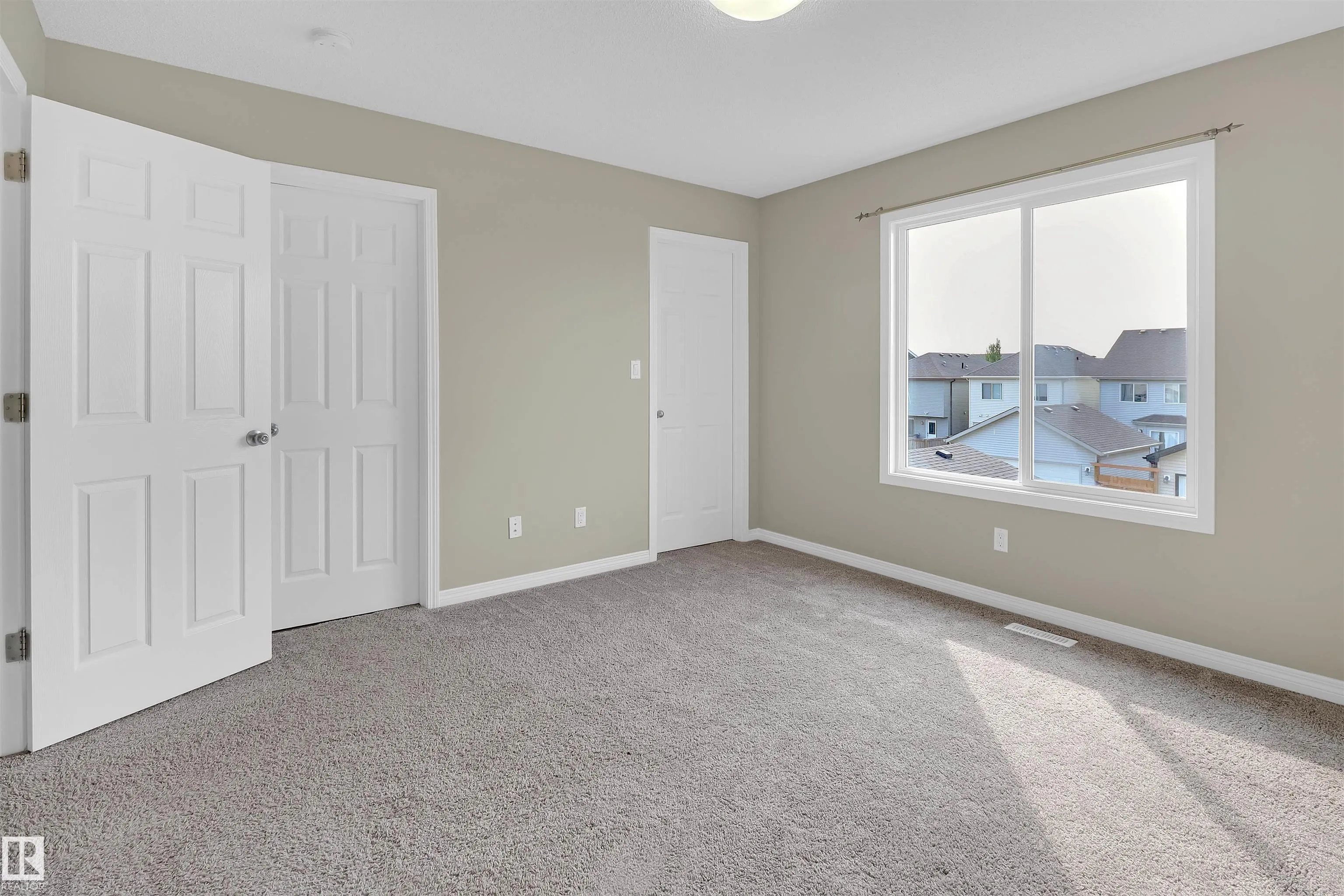 756 EAGLESON Crescent