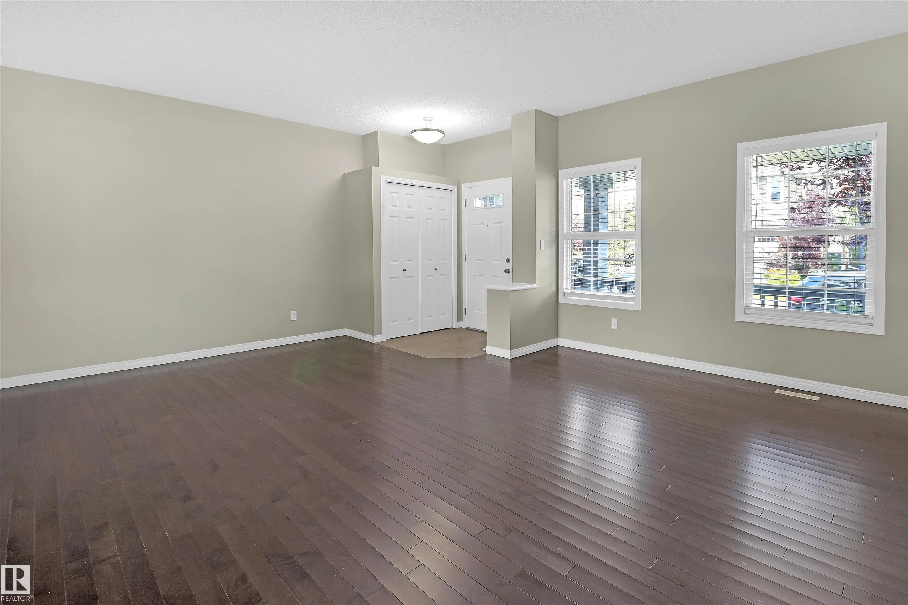 756 EAGLESON Crescent