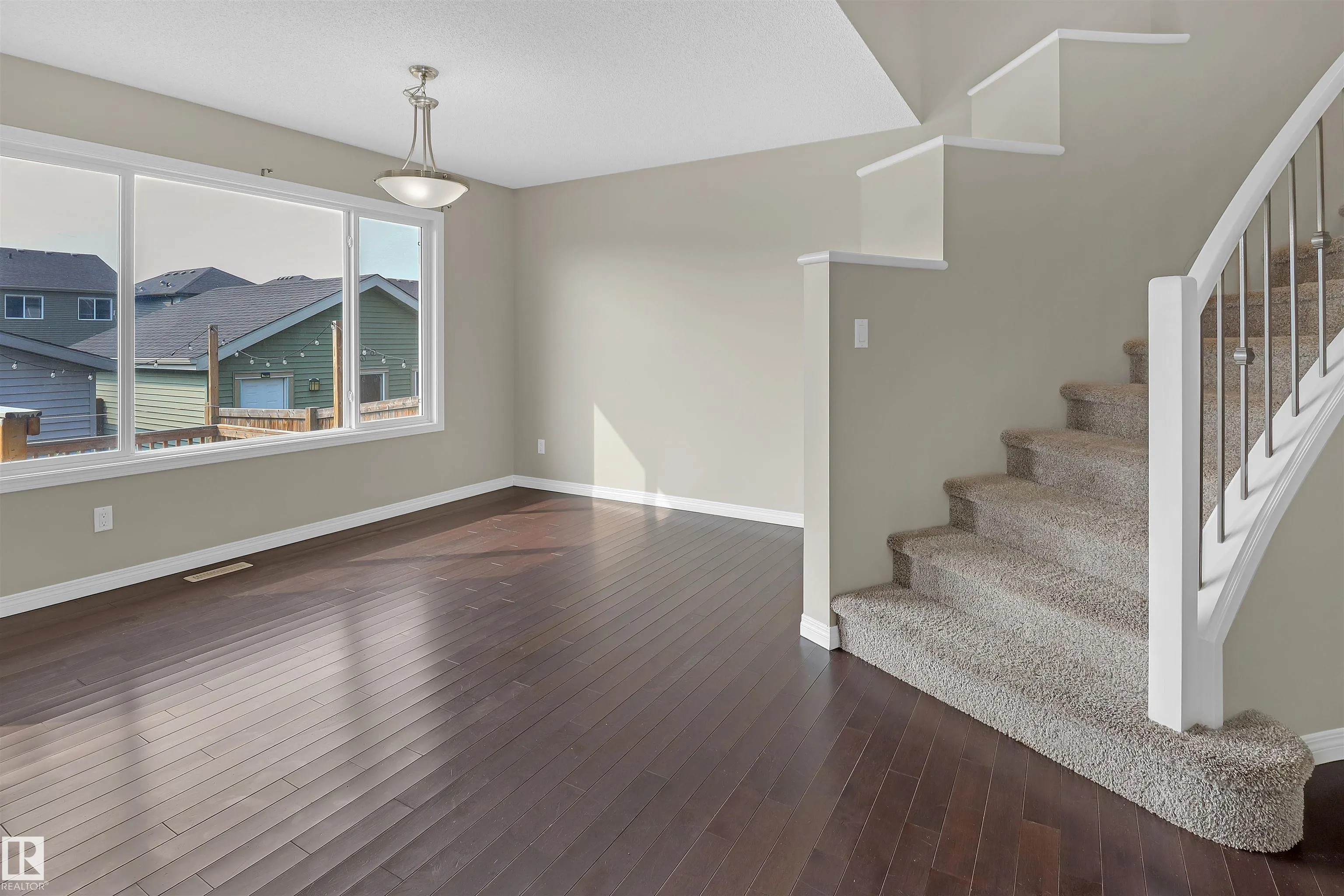 756 EAGLESON Crescent